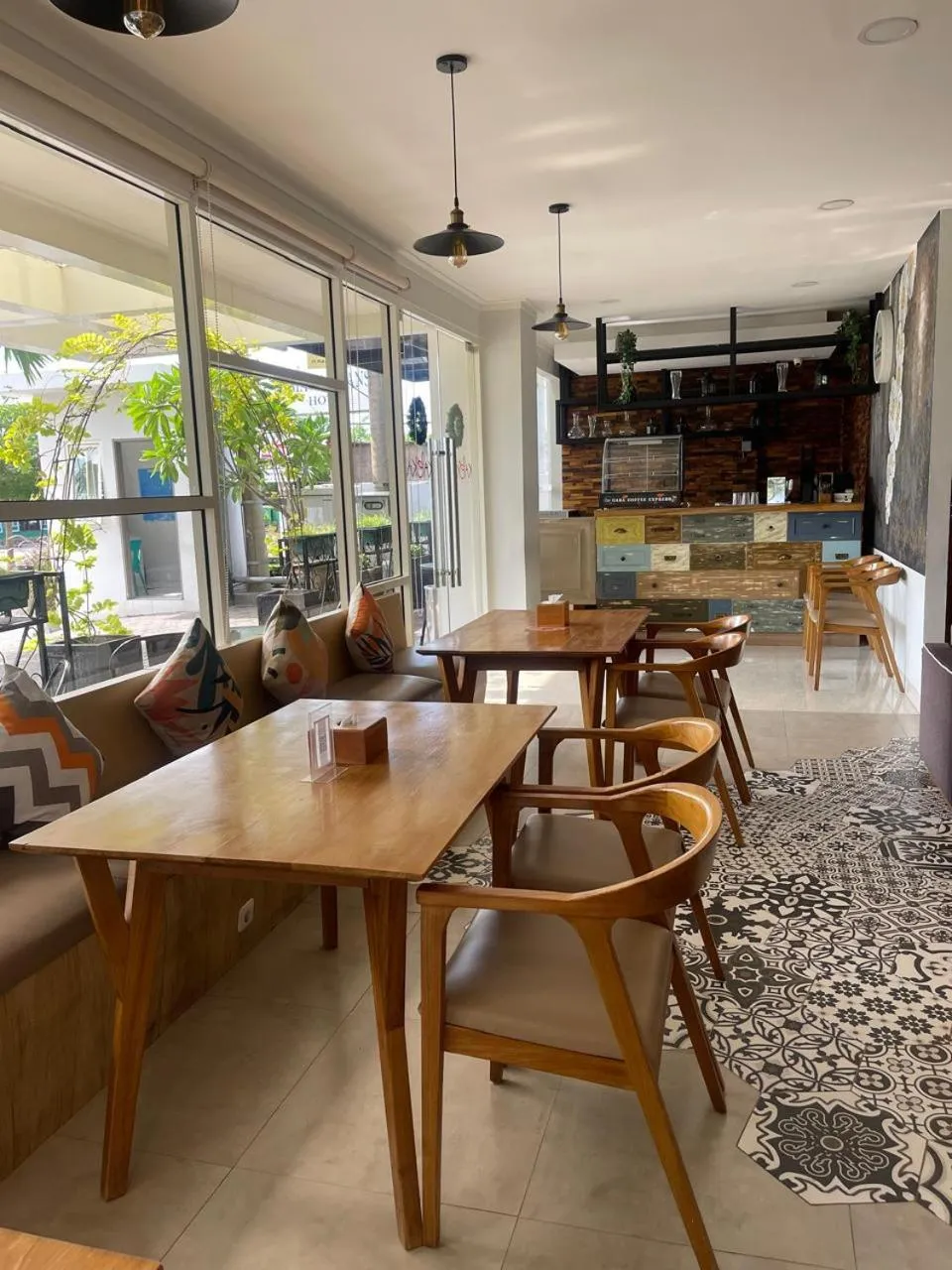 Kaloka Airport Hotel