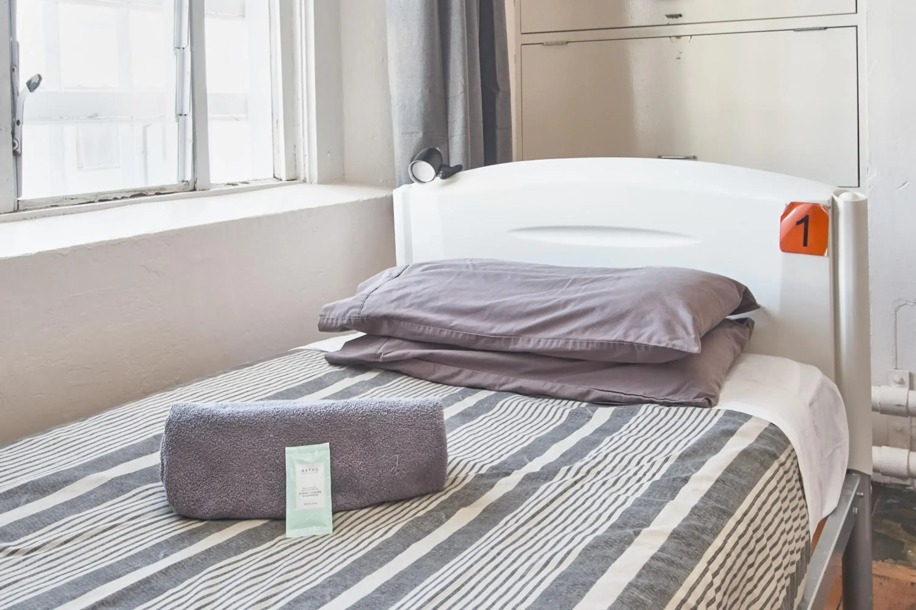 Single Bed in 10-Bed Mixed Dormitory Room in Jailhouse Accommodation Single Bed in 10-Bed Mixed Dormitory Room in Jailhouse Accommodation