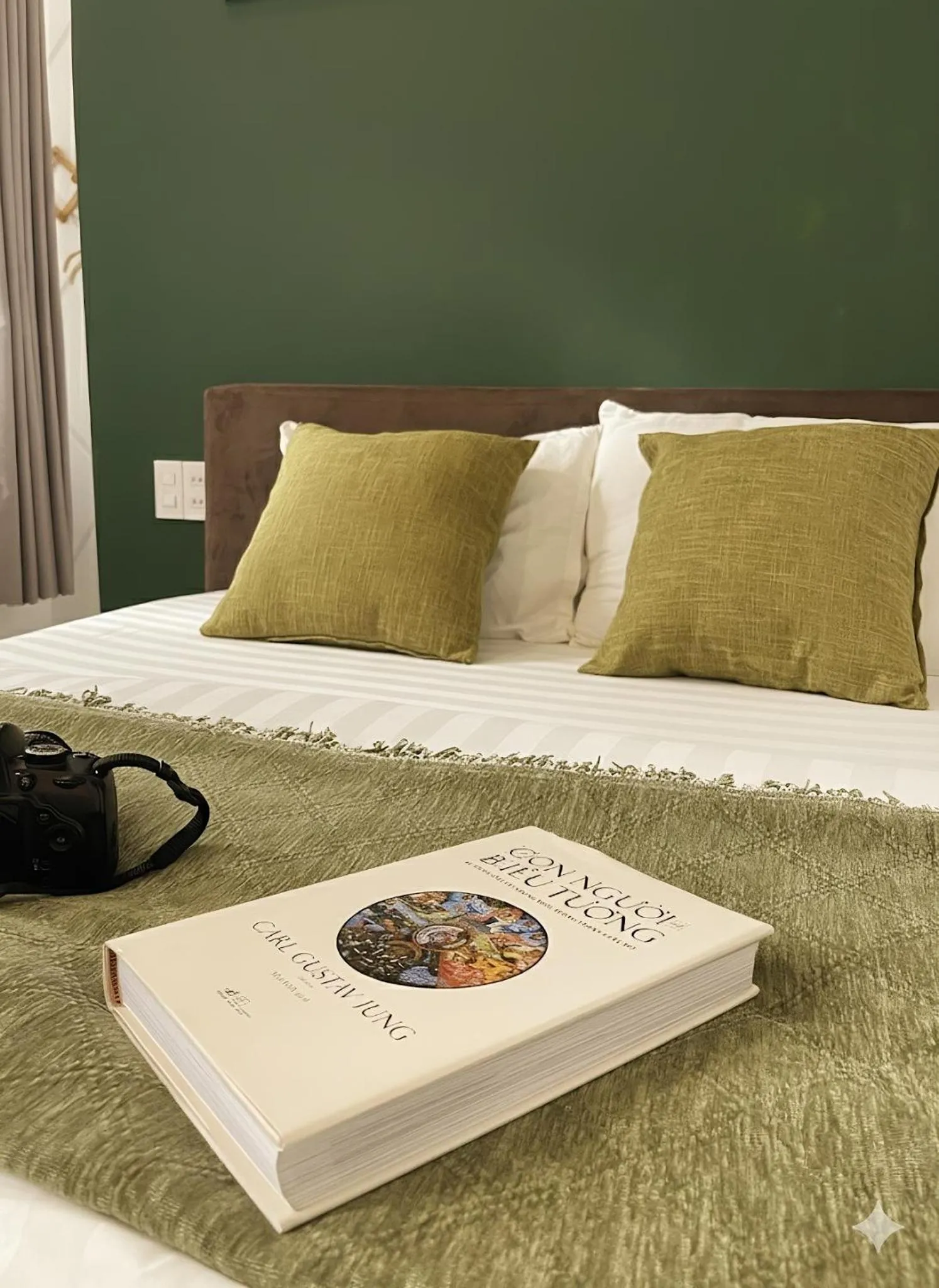 Bed in Seven A Hotel