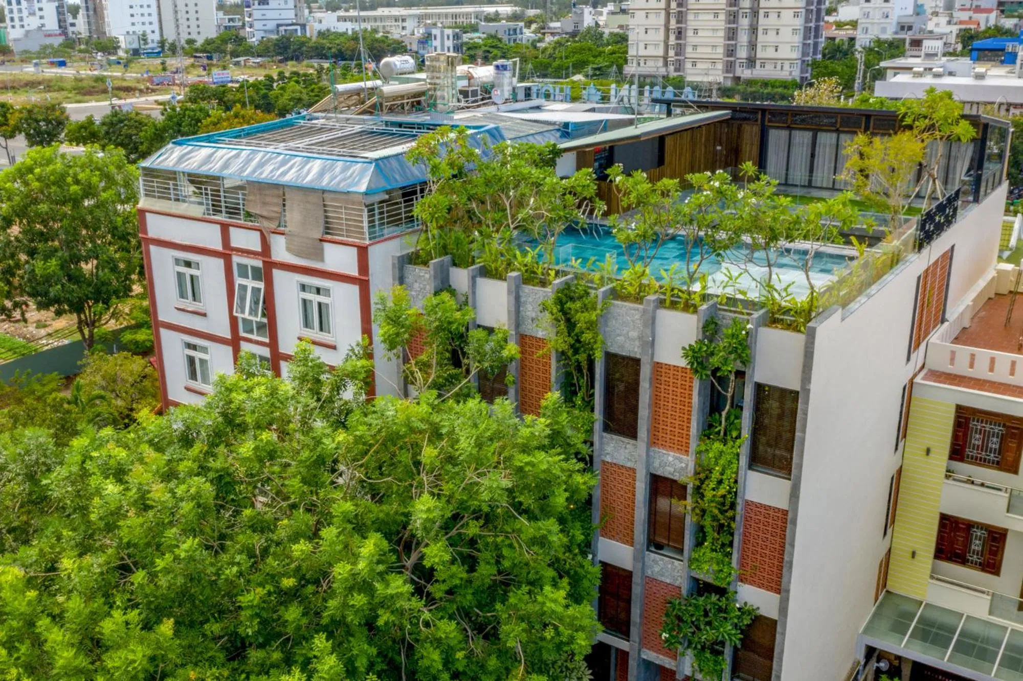 Property building in Minh Boutique