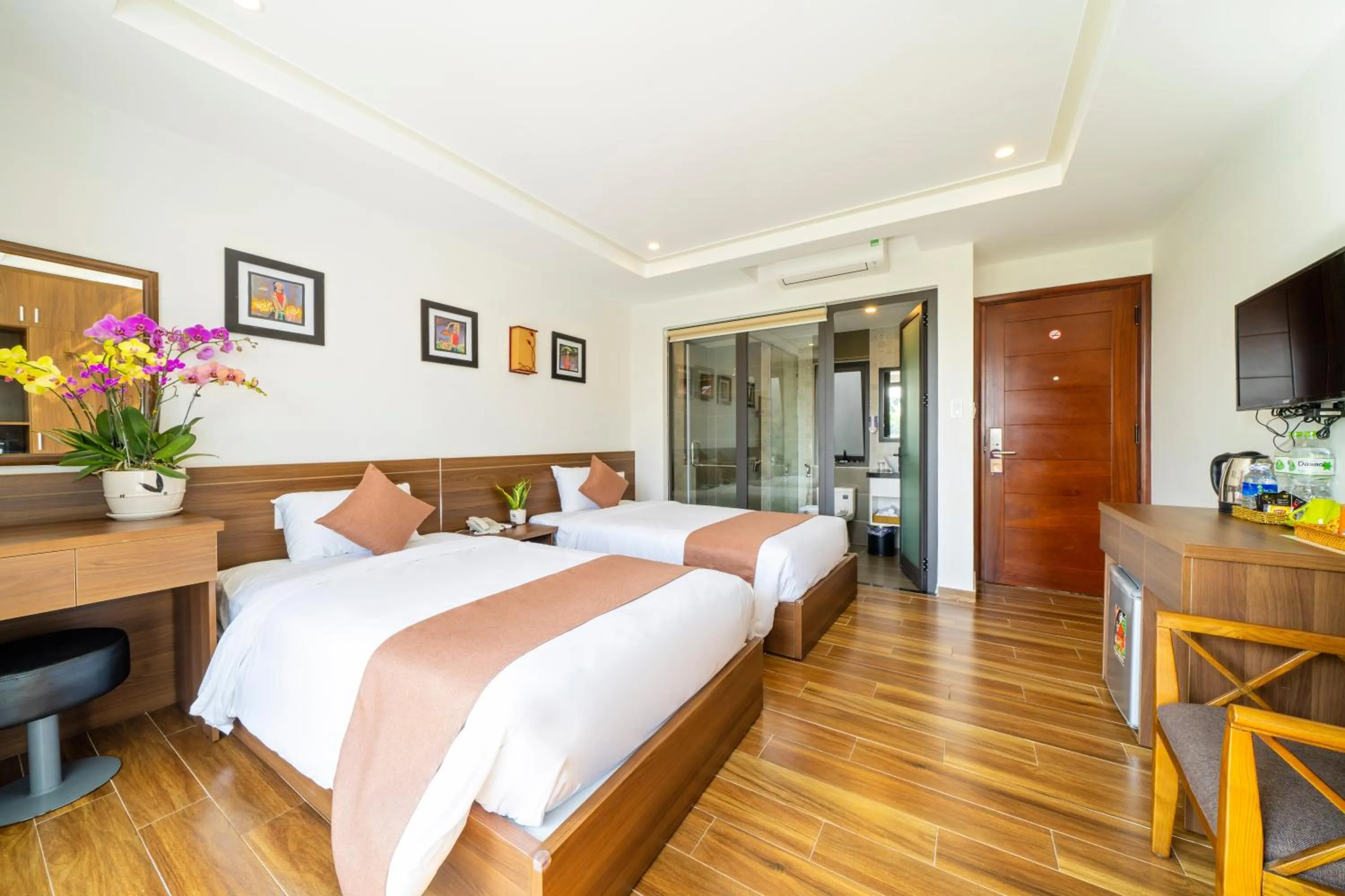 Photo of the whole room, Bed in Brother Villa Hoi An