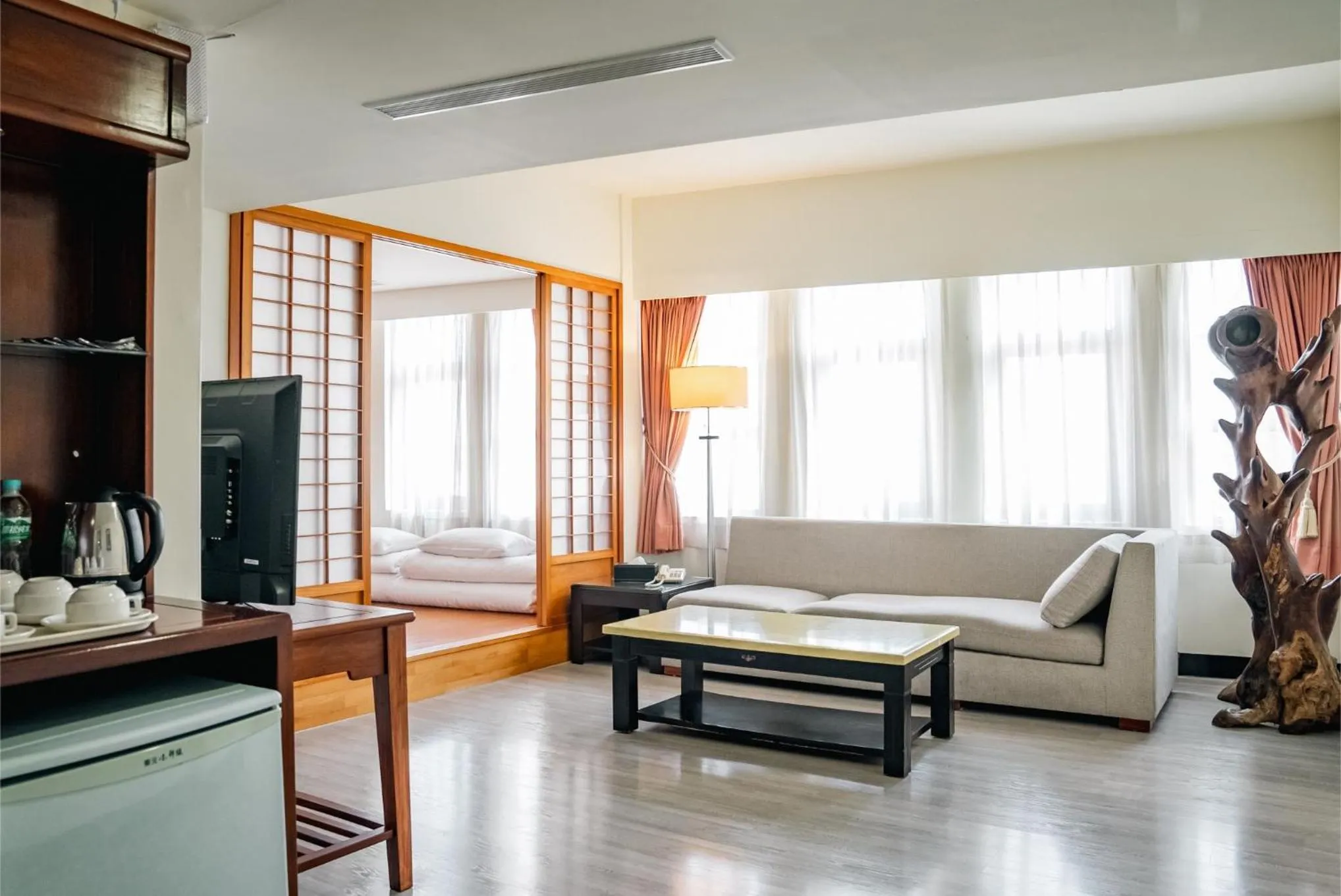 TV and multimedia in East Coast Hotel