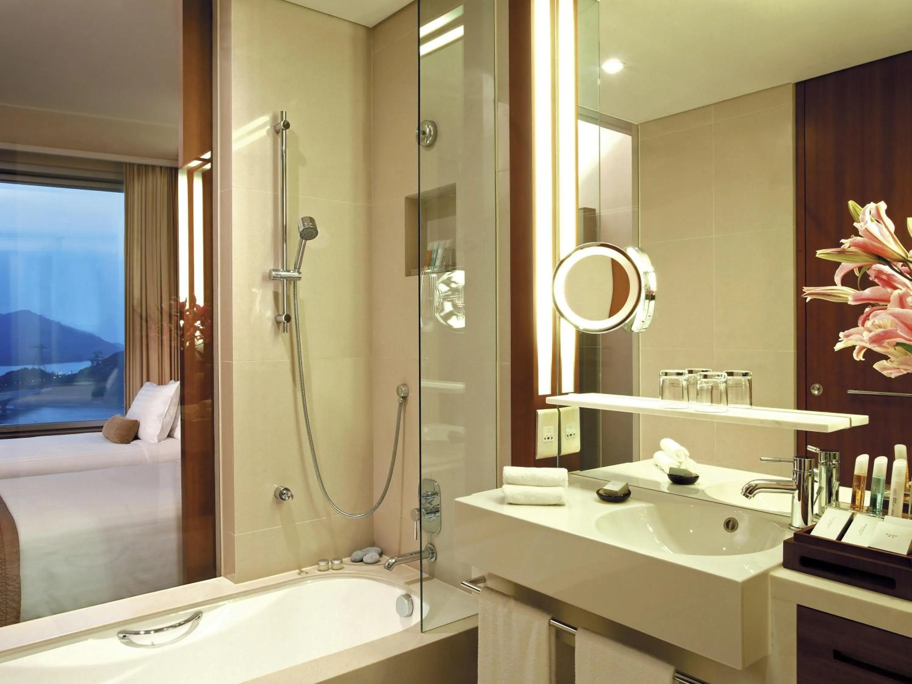 Bedroom in Novotel Citygate Hong Kong