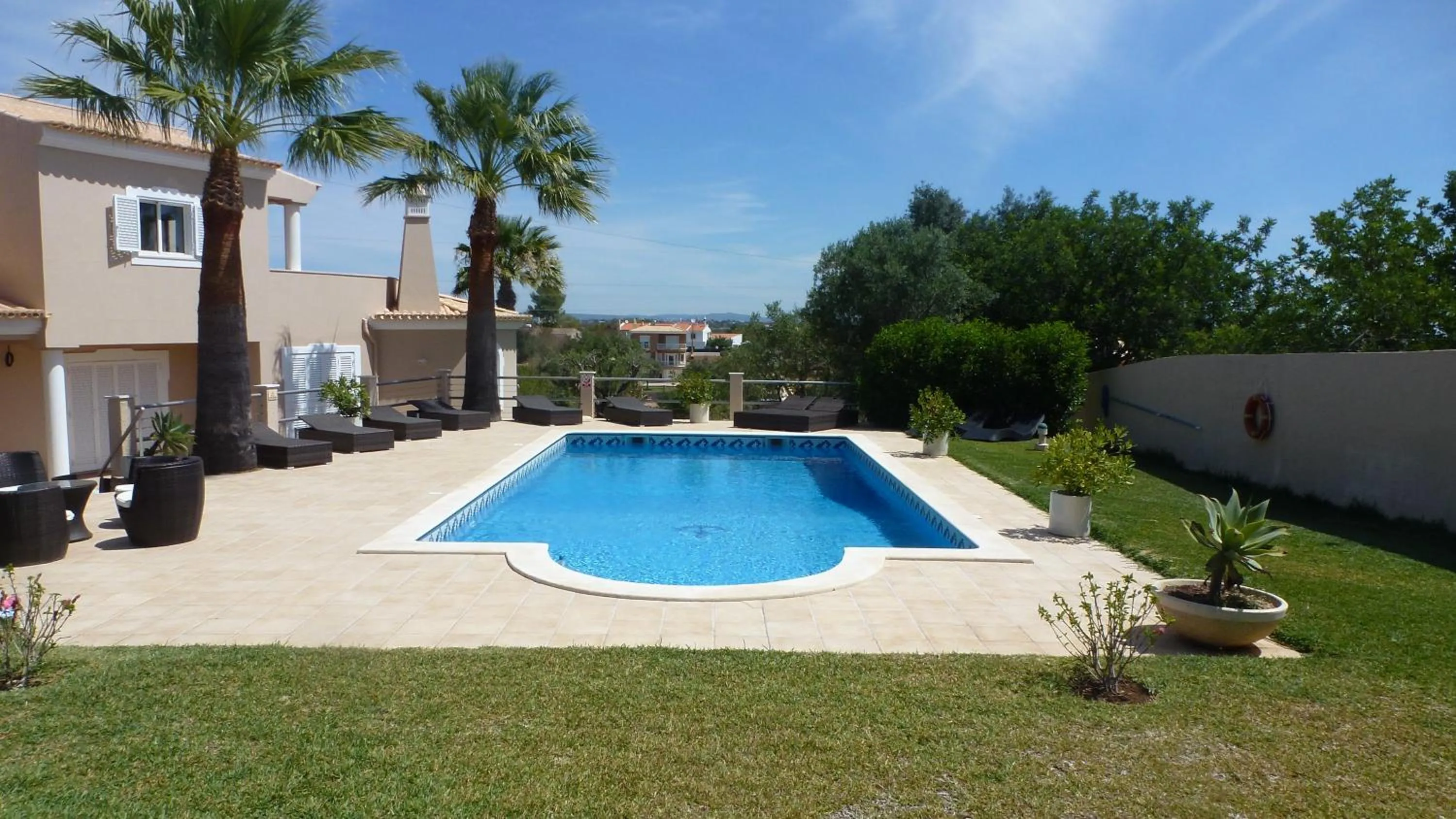 Swimming pool in VILLA L'ESTAQUE