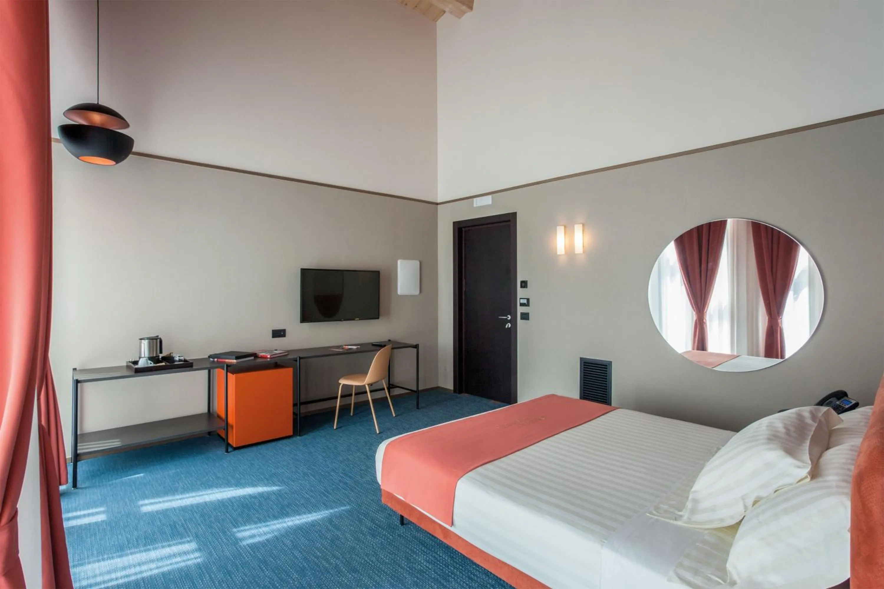 TV and multimedia, Bed in Best Western Plus Dimora del Monaco
