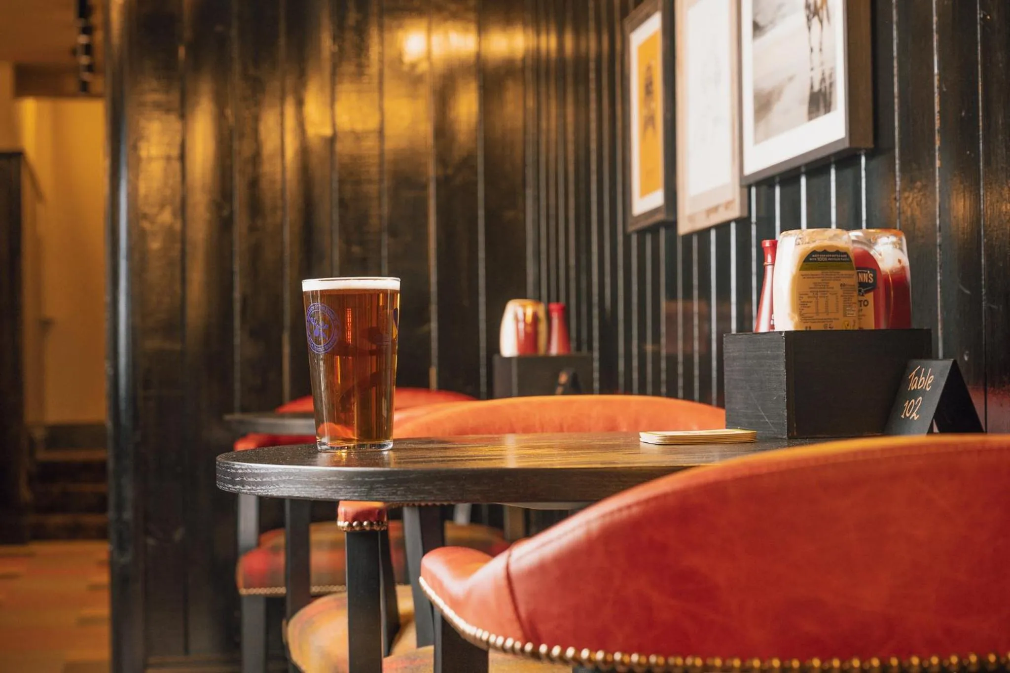 Lounge or bar in Tyn-y-Coed Inn