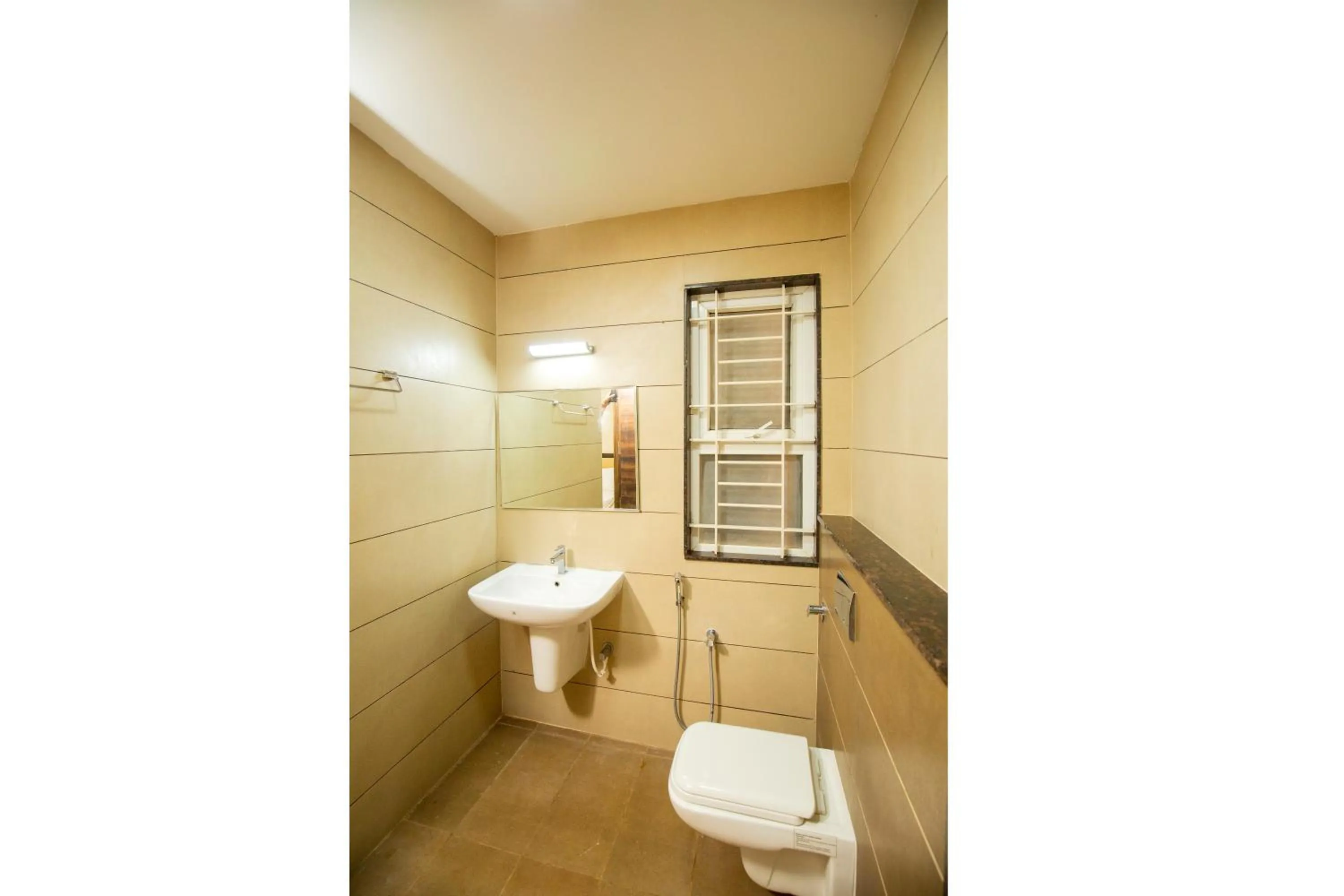 Bathroom in Ponnis Hotel