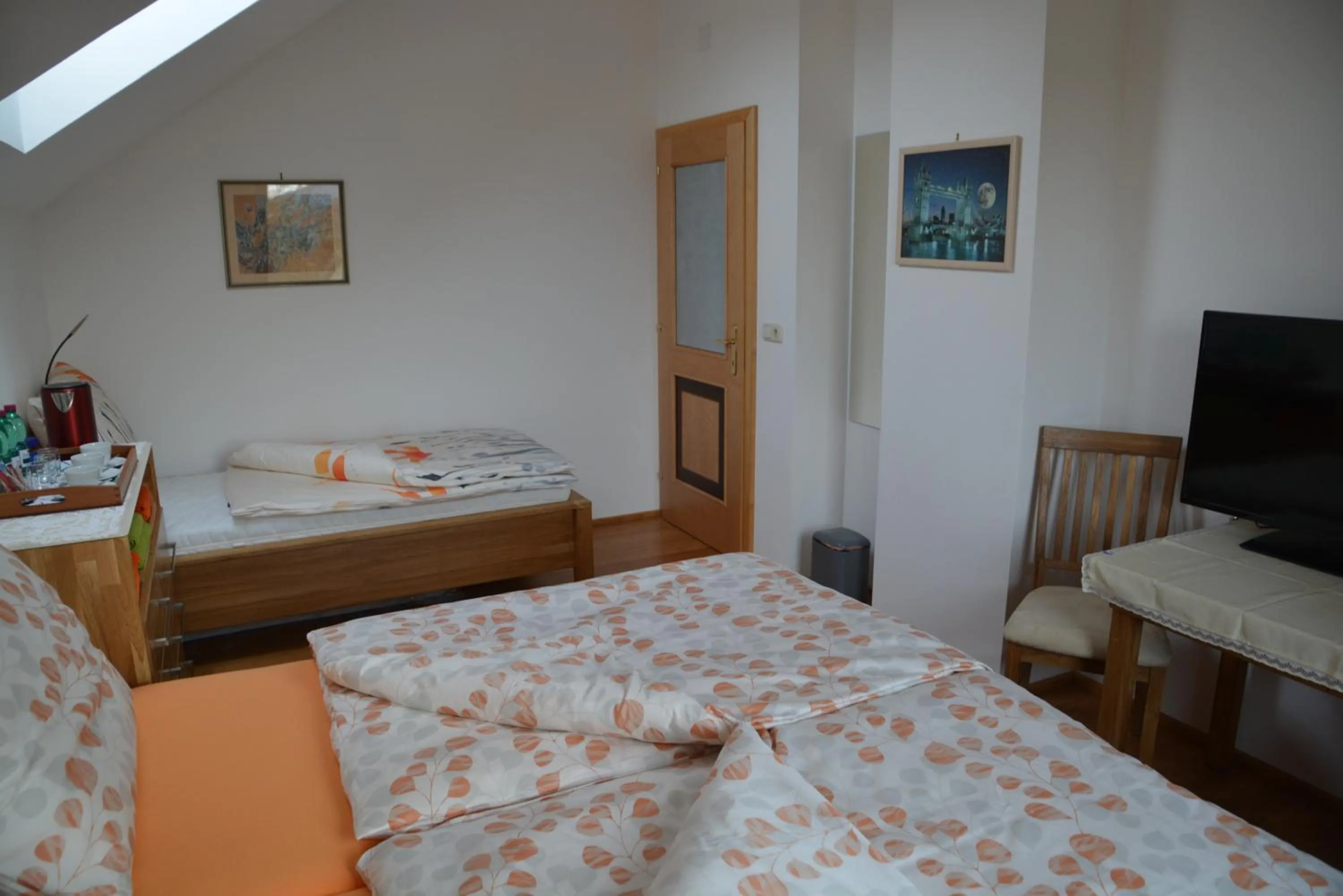 Bed in Privatzimmer Marina