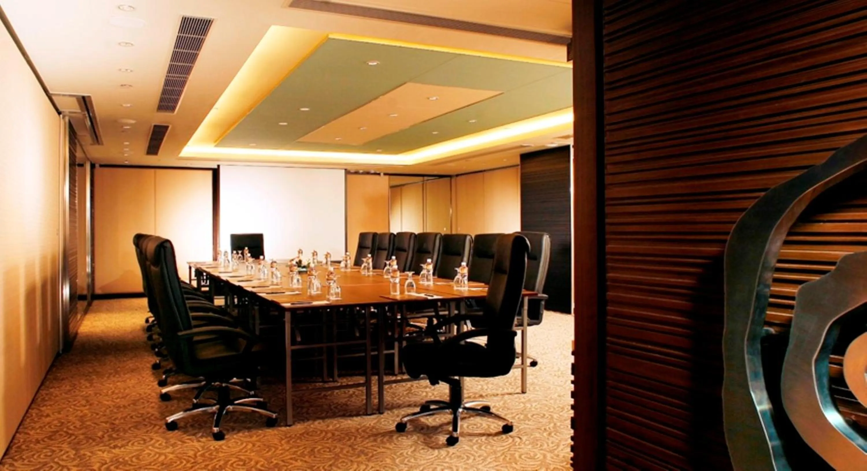 Banquet/Function facilities in Regal Oriental Hotel