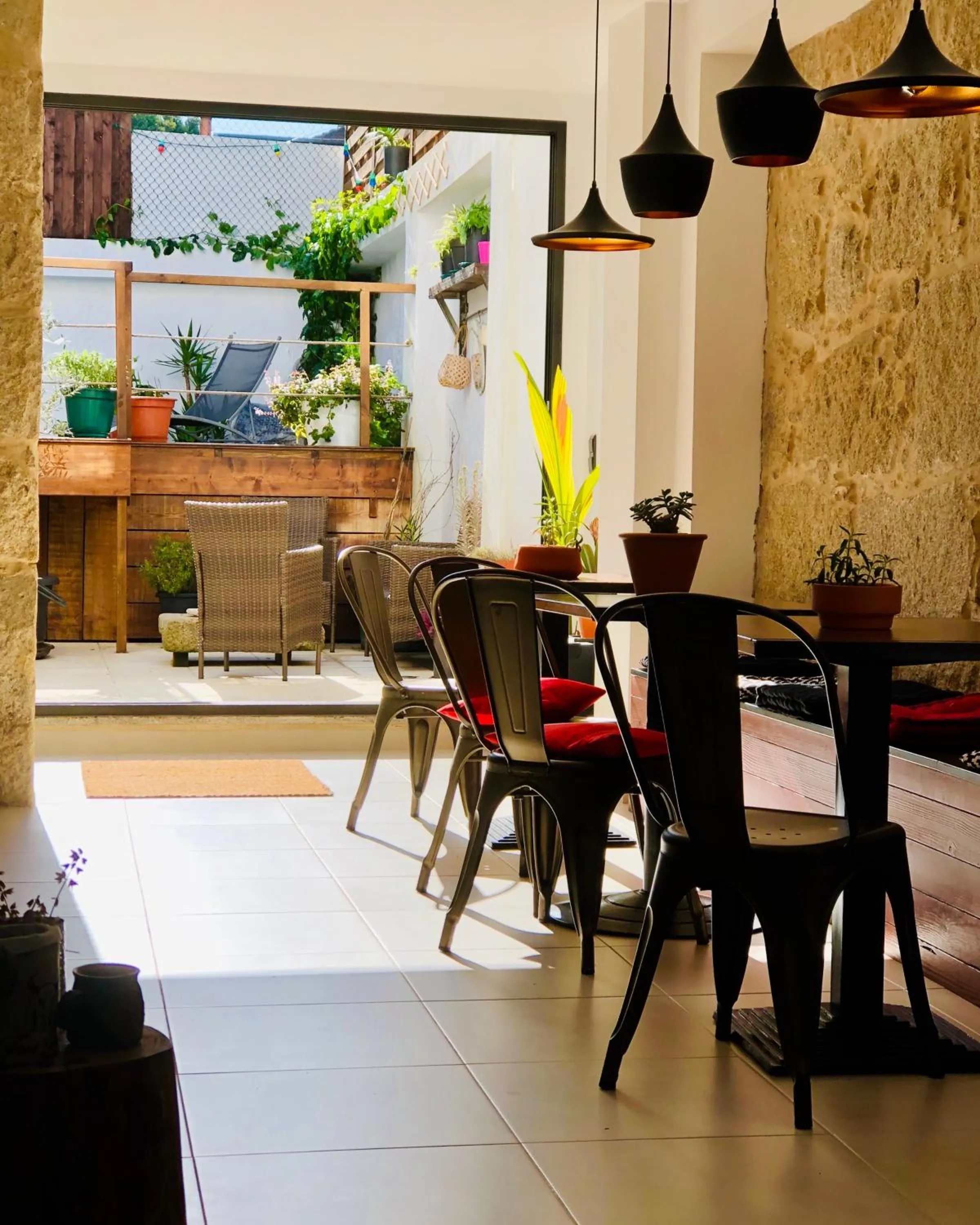 Dining area in Boreal Porto Gaia - Patio & Pool