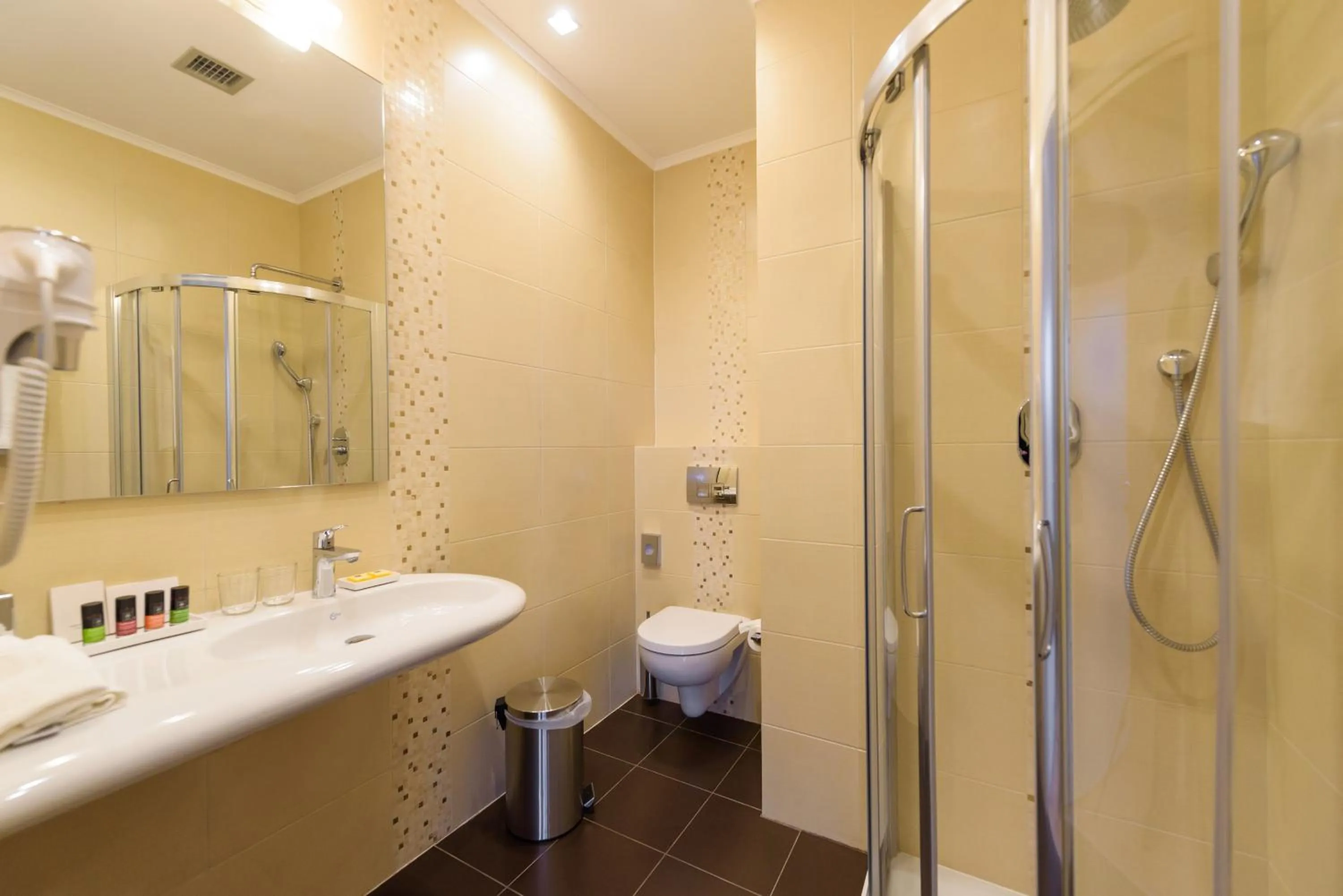 Shower in Calma Hotel & Spa