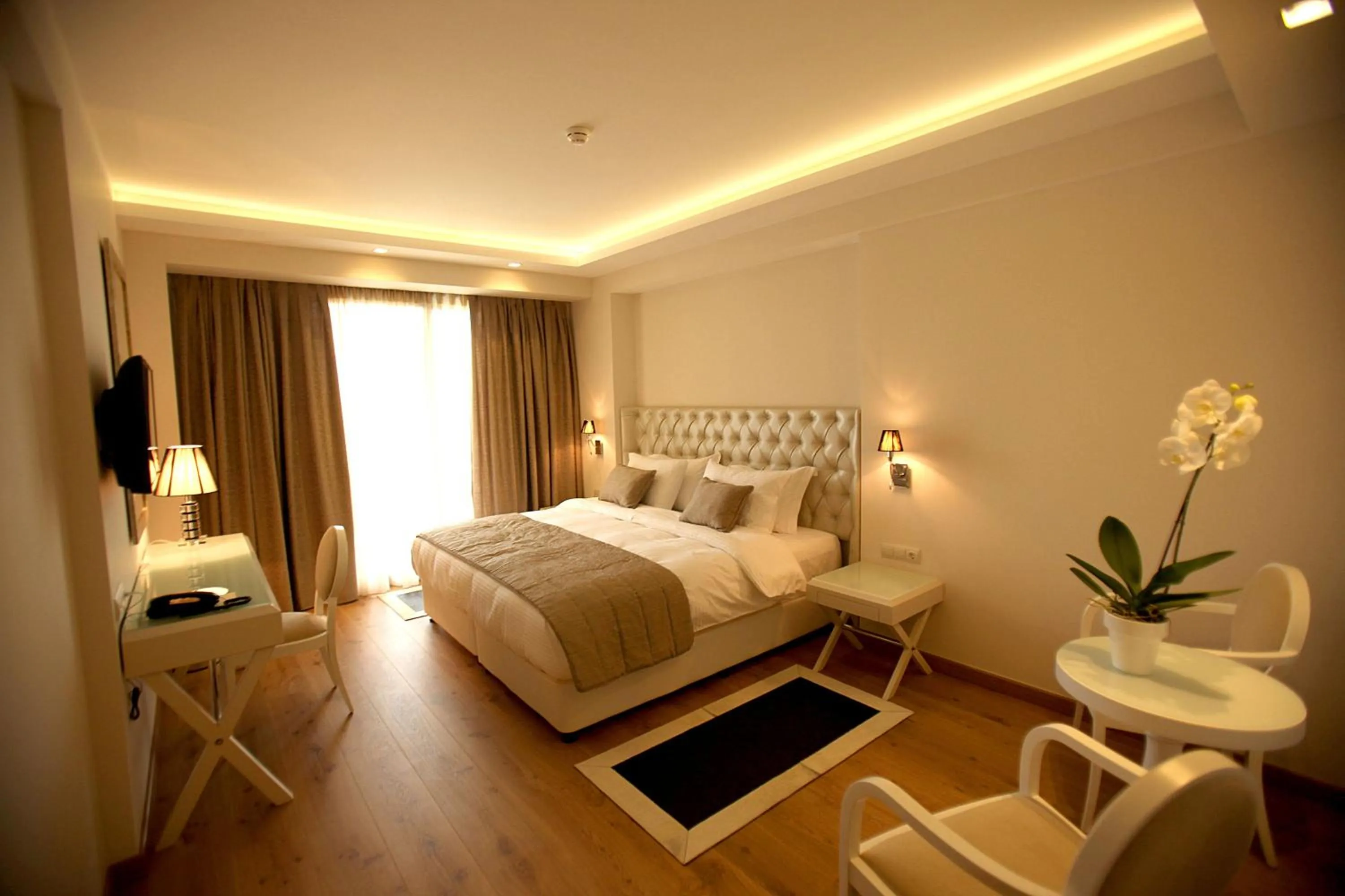 Photo of the whole room, Bed in Calma Hotel & Spa