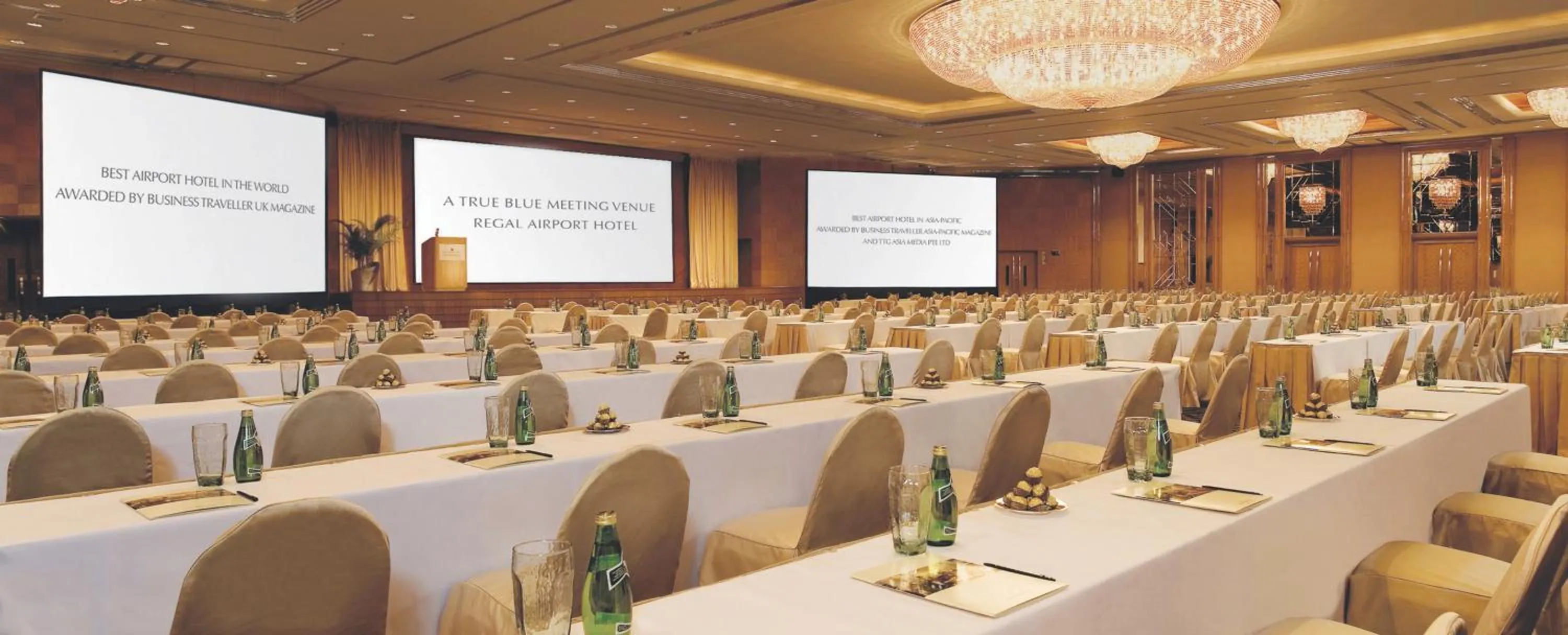 Meeting/conference room in Regal Airport Hotel