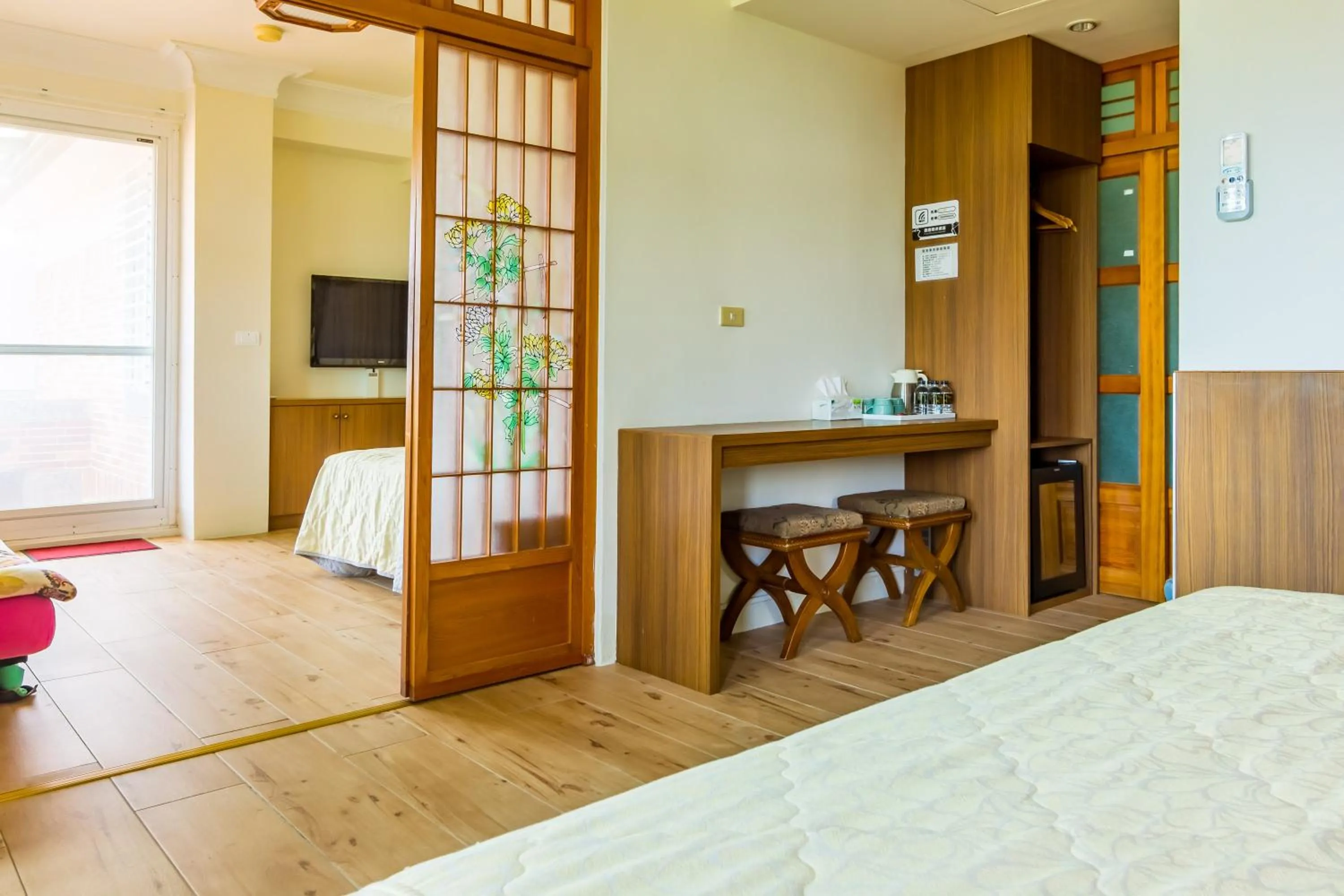 TV and multimedia, Bed in Kenting Maya-House B&B