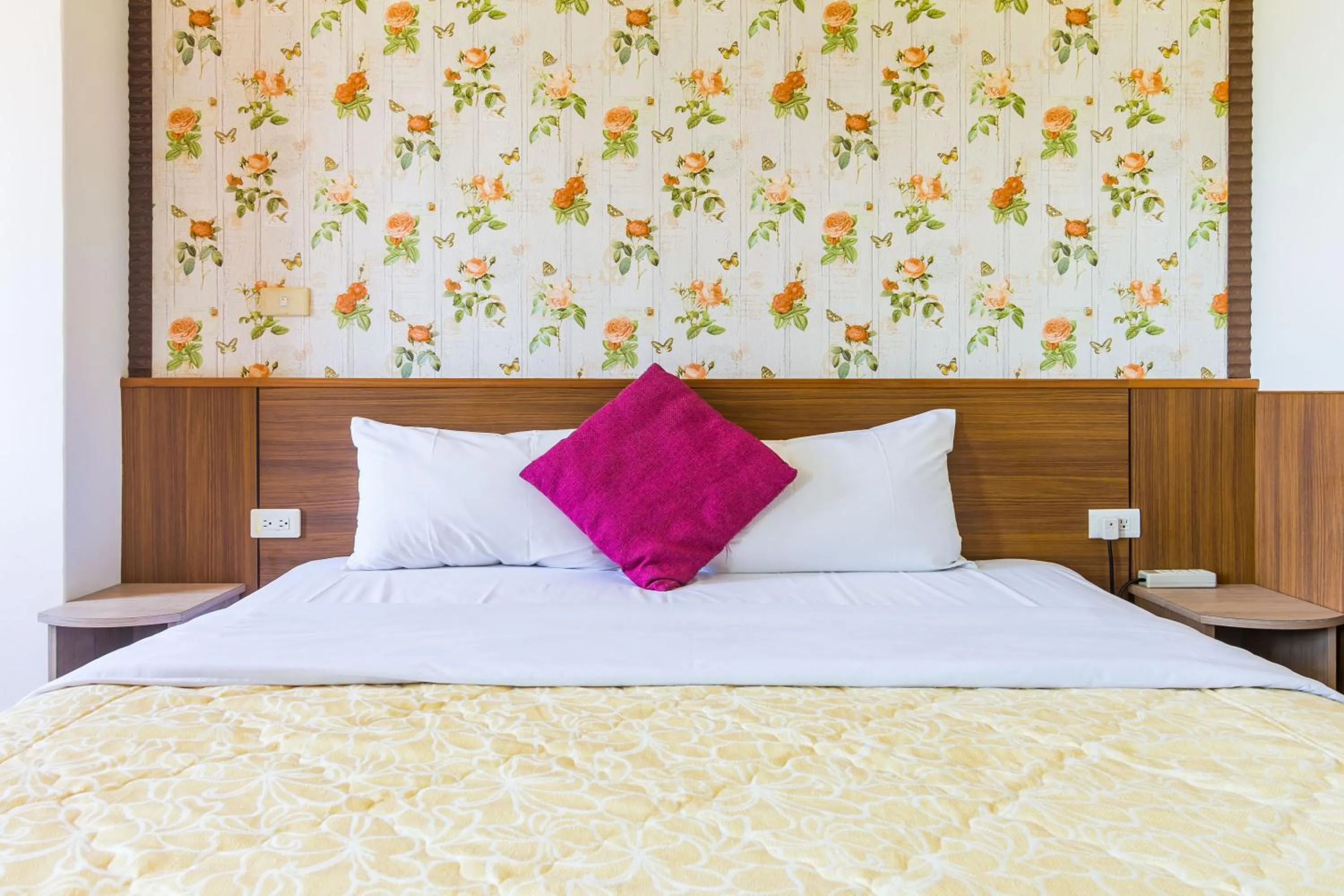 Bed in Kenting Maya-House B&B