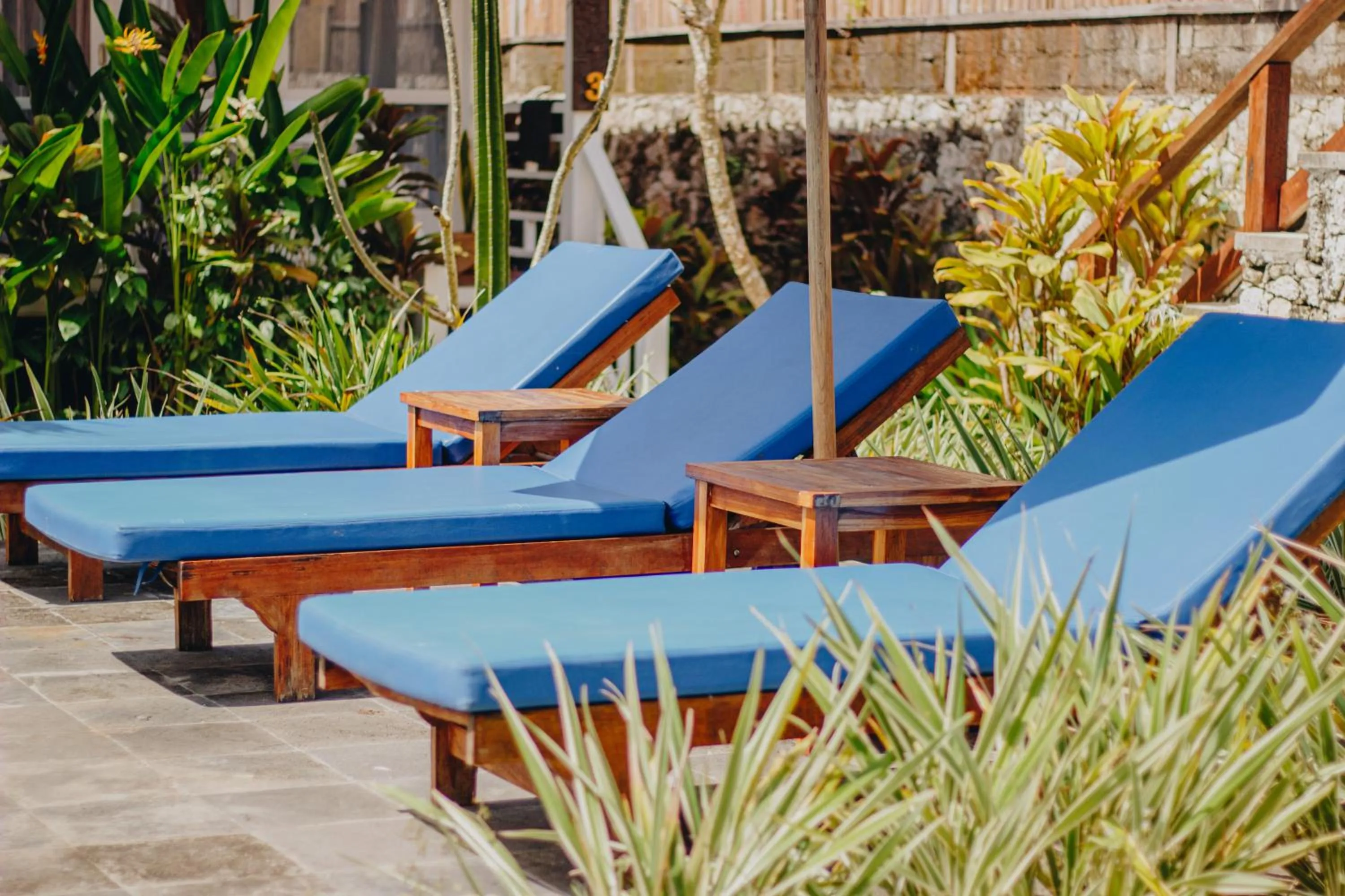 sunbed in Shrining Cottages Lembongan