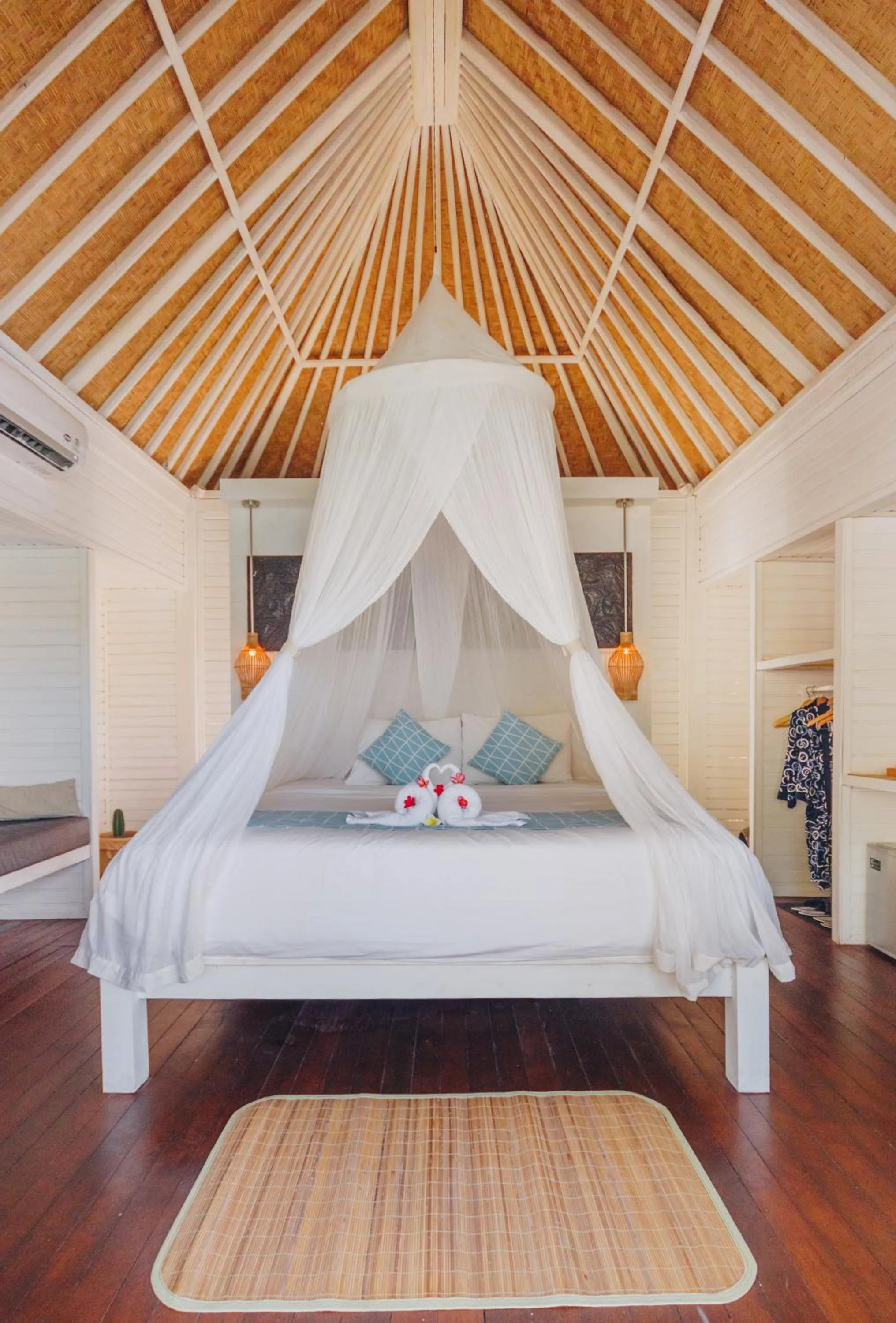 Bed in Shrining Cottages Lembongan