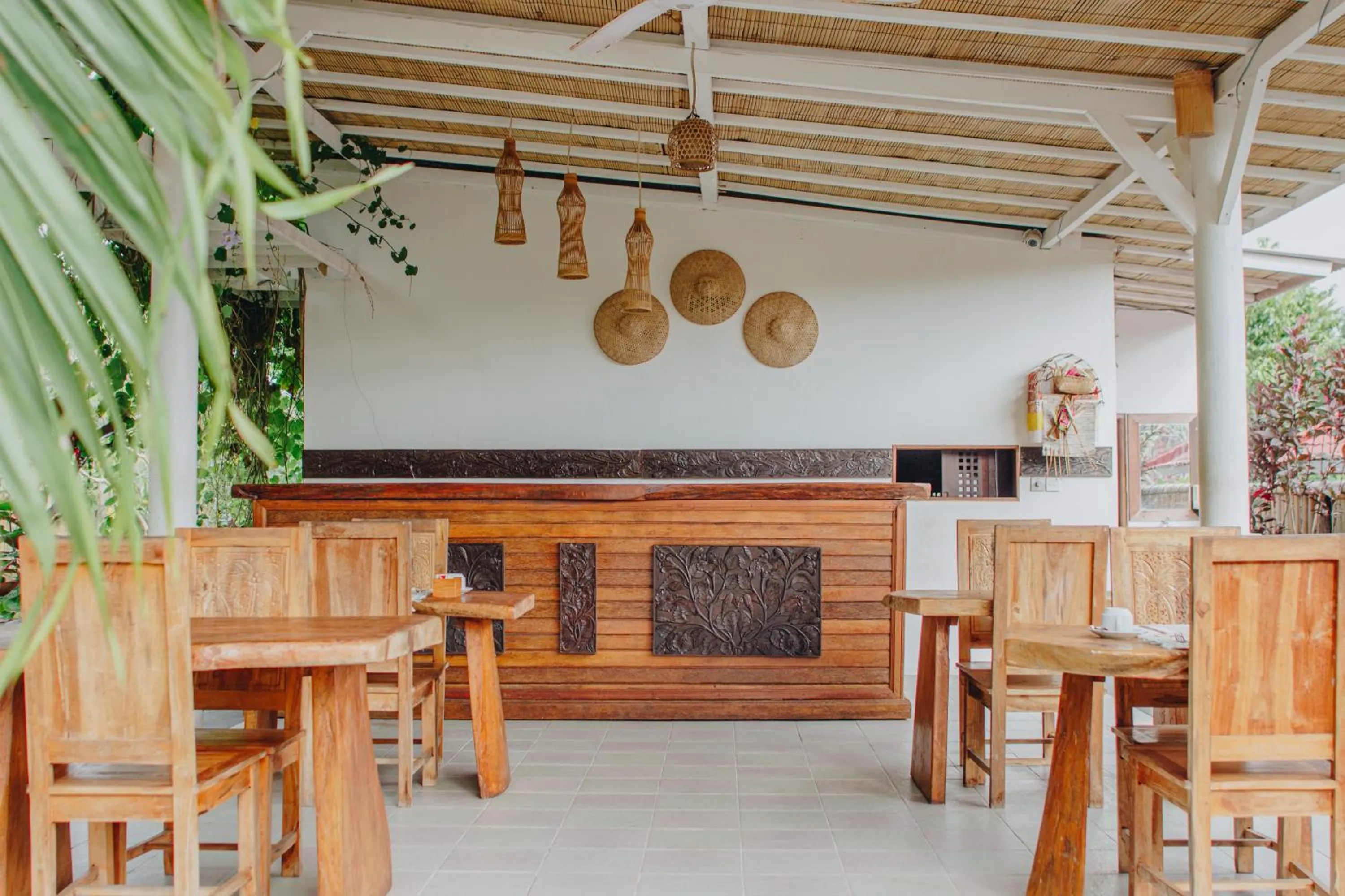 Restaurant/places to eat in Shrining Cottages Lembongan