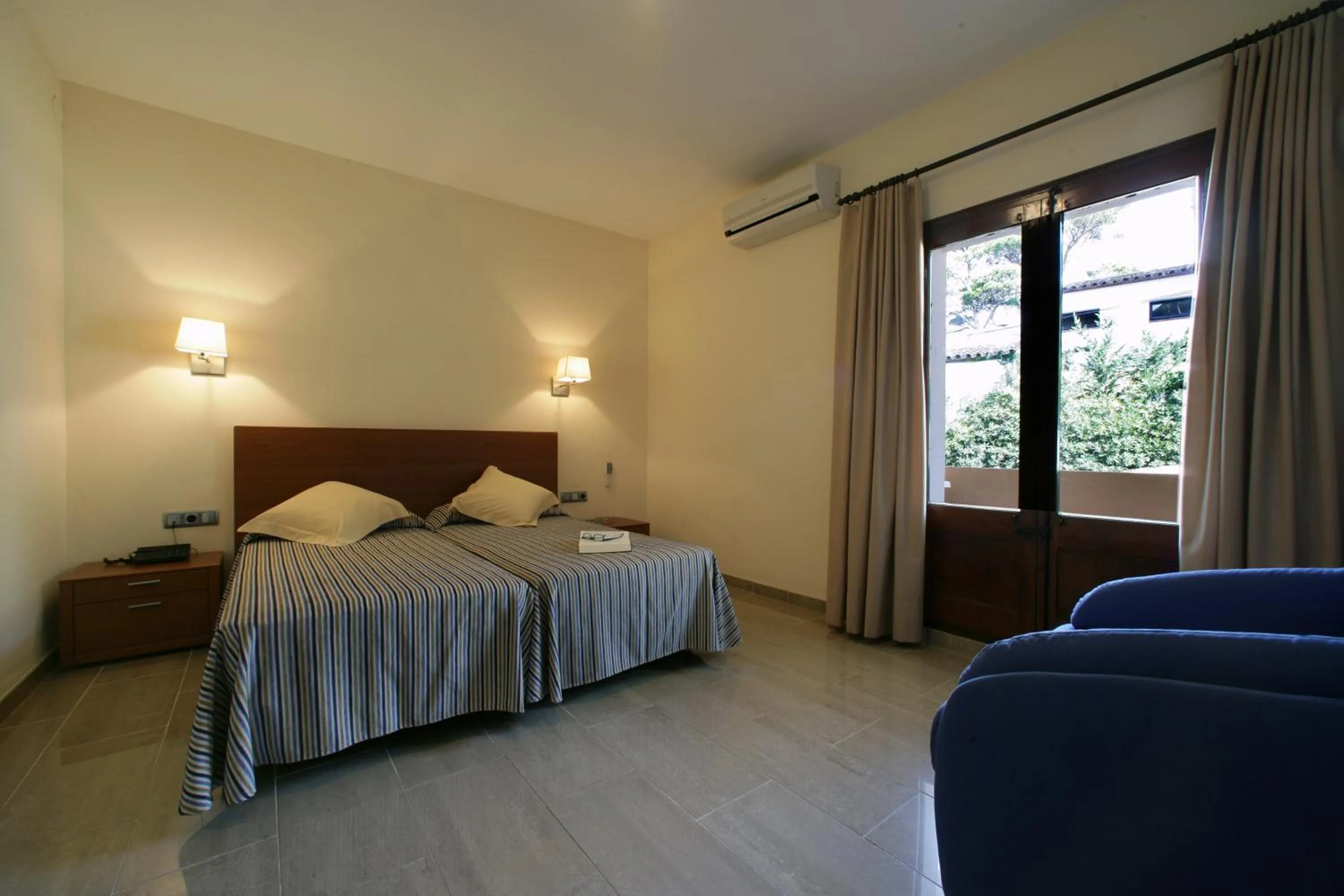 Photo of the whole room in Hotel Sa Riera