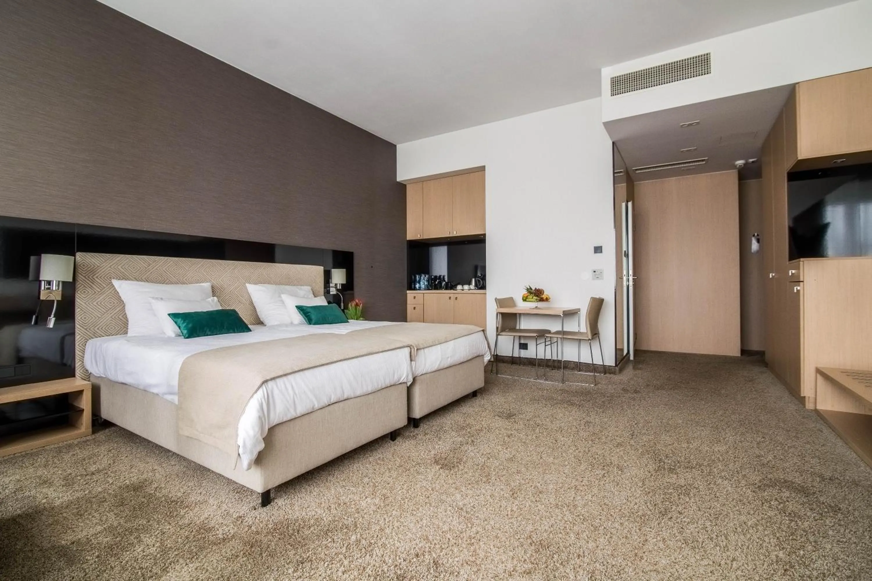 Food and drinks, Bed in Hotel Bażantowo Sport