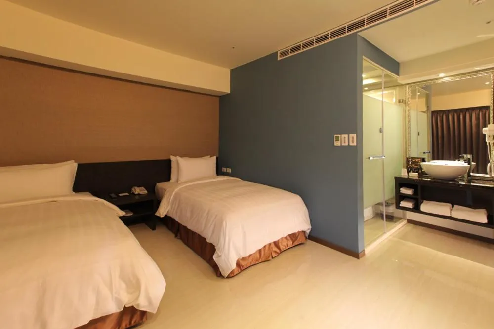 Photo of the whole room, Bed in Nest Hotel