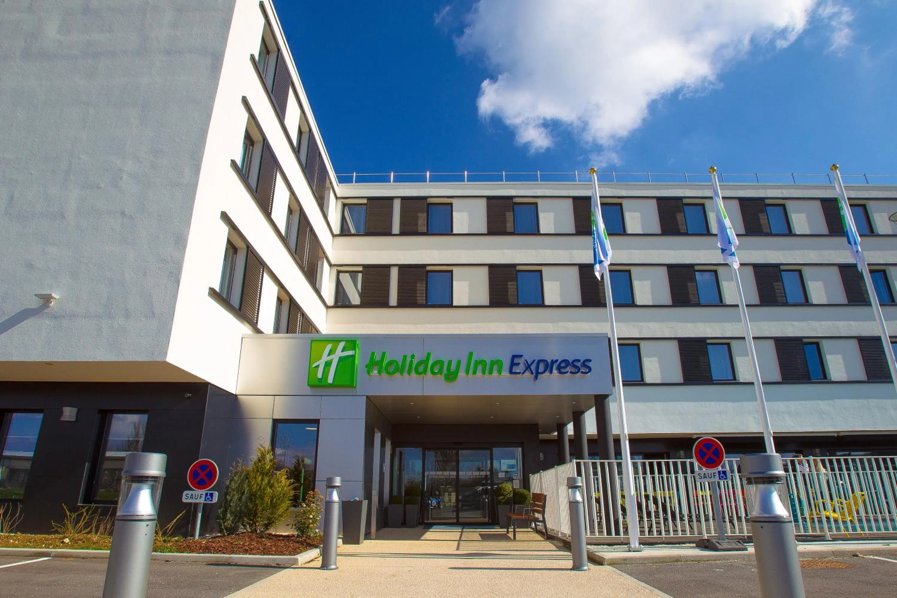 Property building in Holiday Inn Express Dijon by IHG