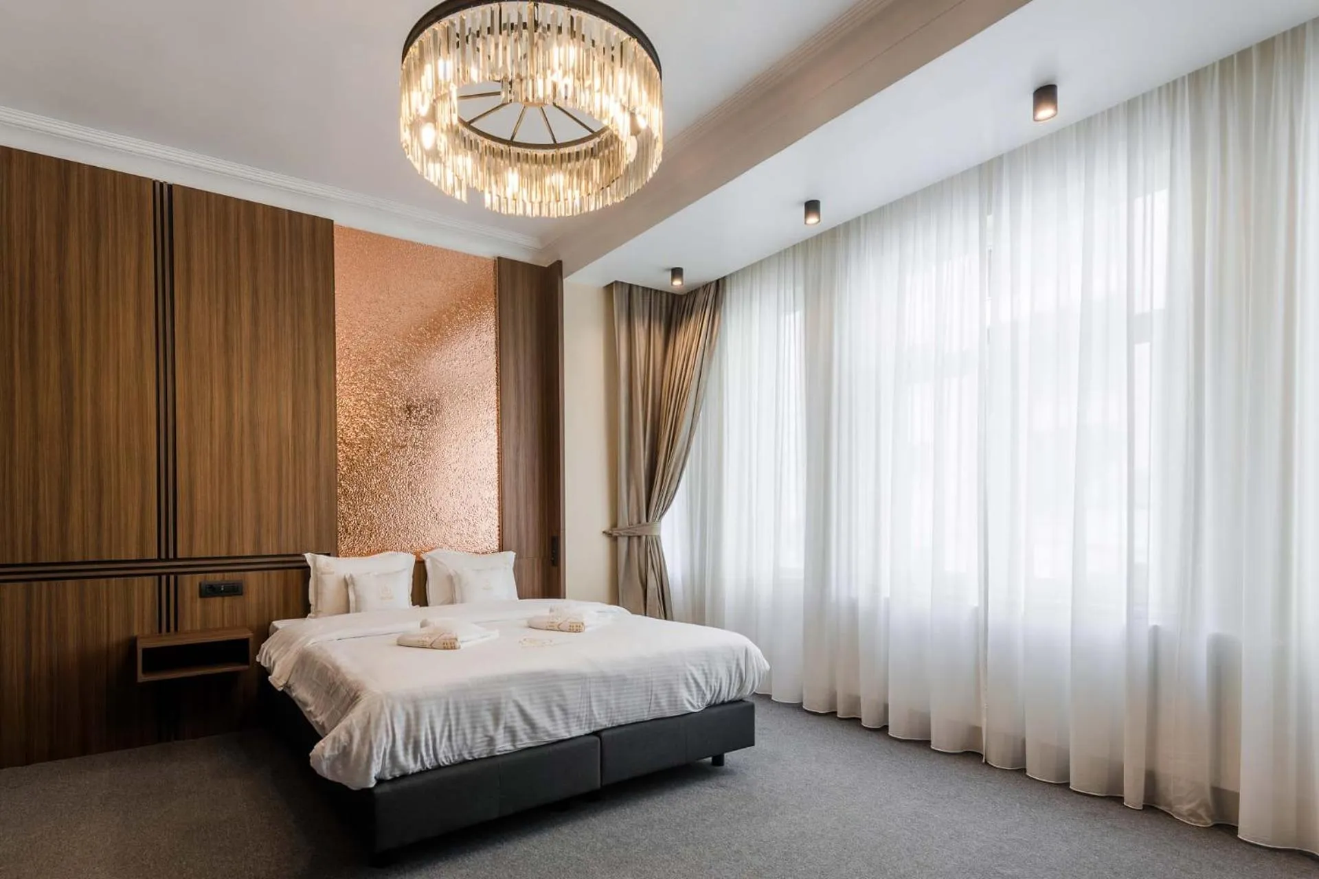 Bedroom, Bed in HIGHLINE DOWNTOWN ApartHotel OLDTOWN UNIRII SQUARE