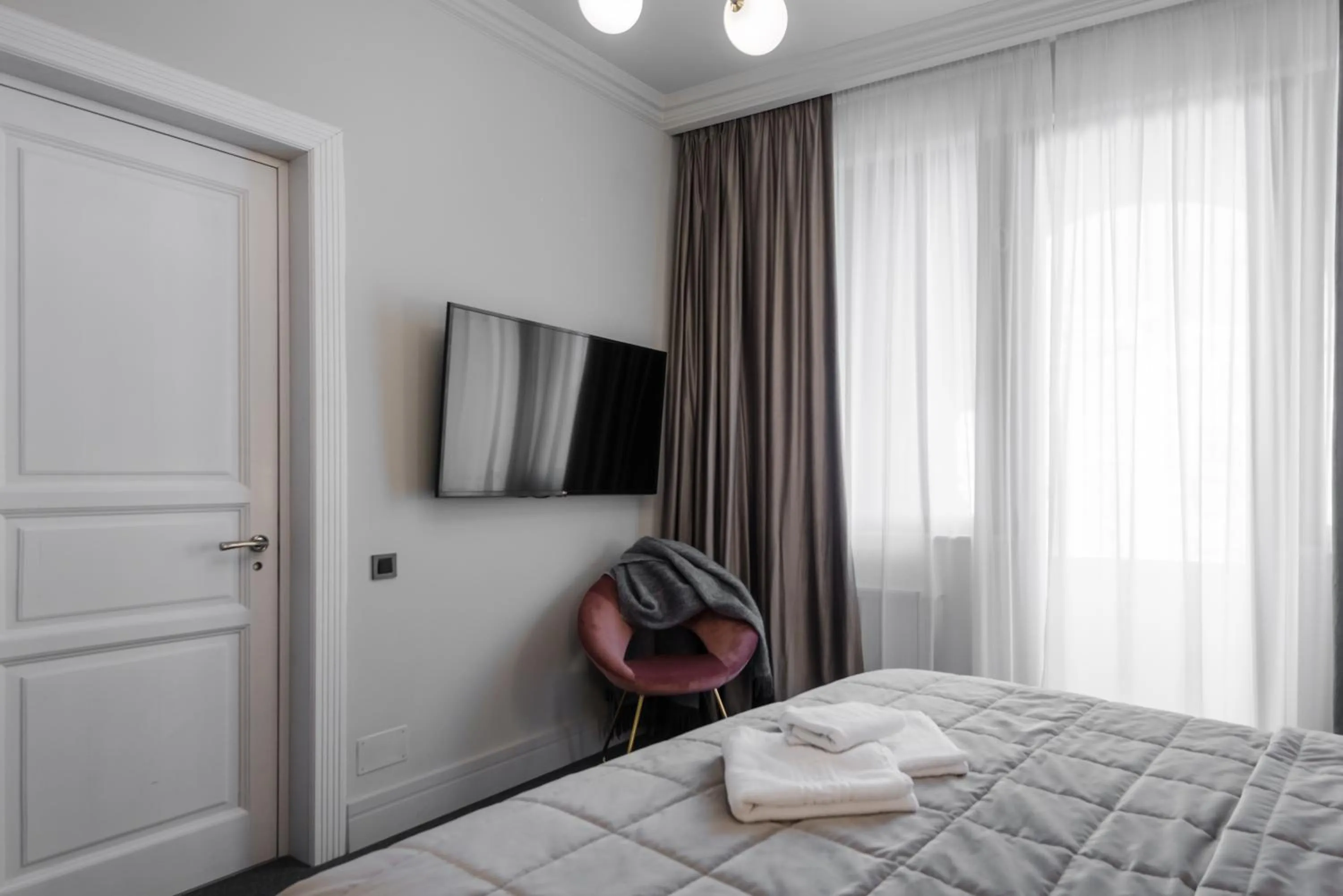 Bed in HIGHLINE DOWNTOWN ApartHotel OLDTOWN UNIRII SQUARE