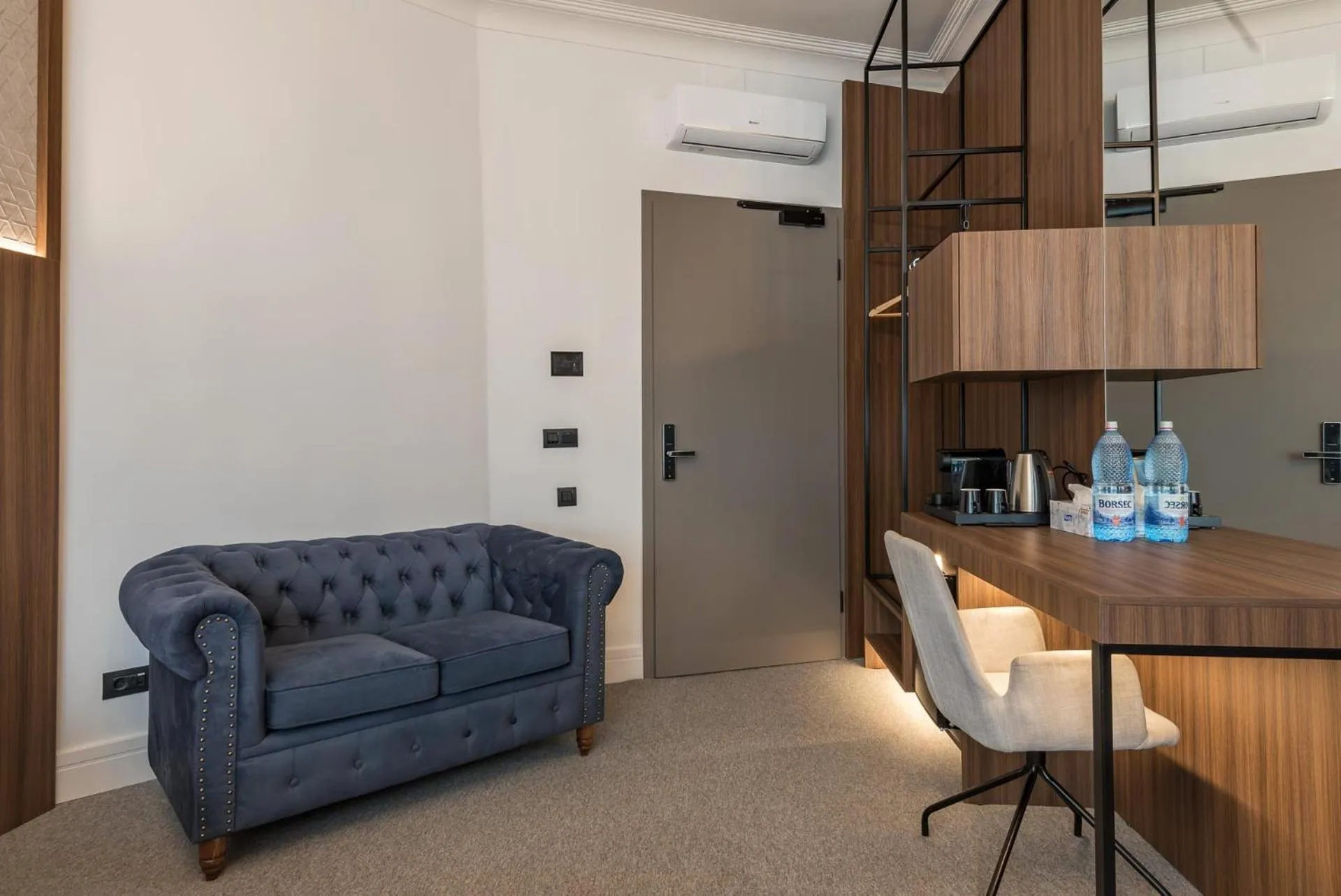 Seating area in HIGHLINE DOWNTOWN ApartHotel OLDTOWN UNIRII SQUARE