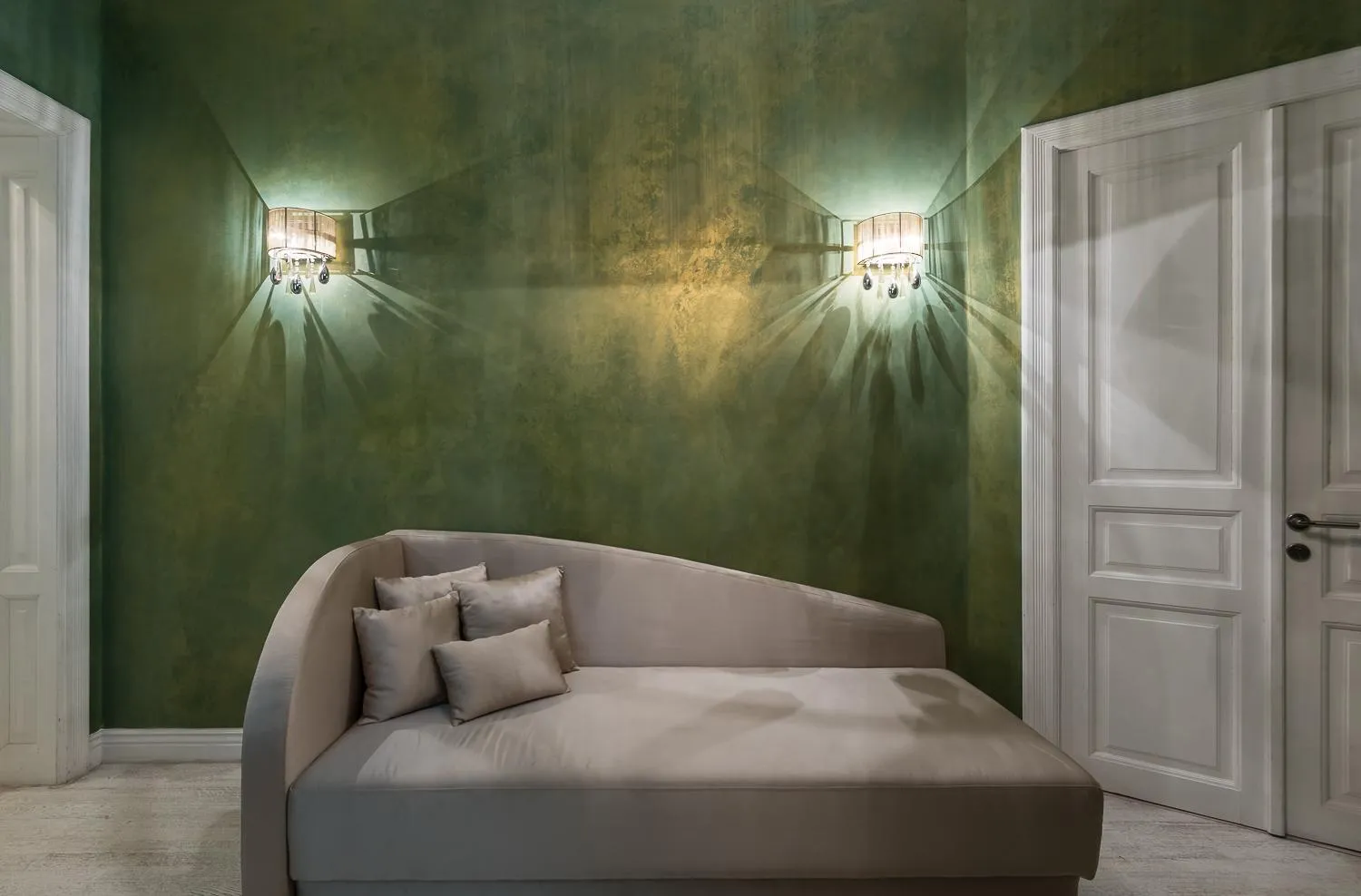 Communal lounge/ TV room, Bed in HIGHLINE DOWNTOWN ApartHotel OLDTOWN UNIRII SQUARE