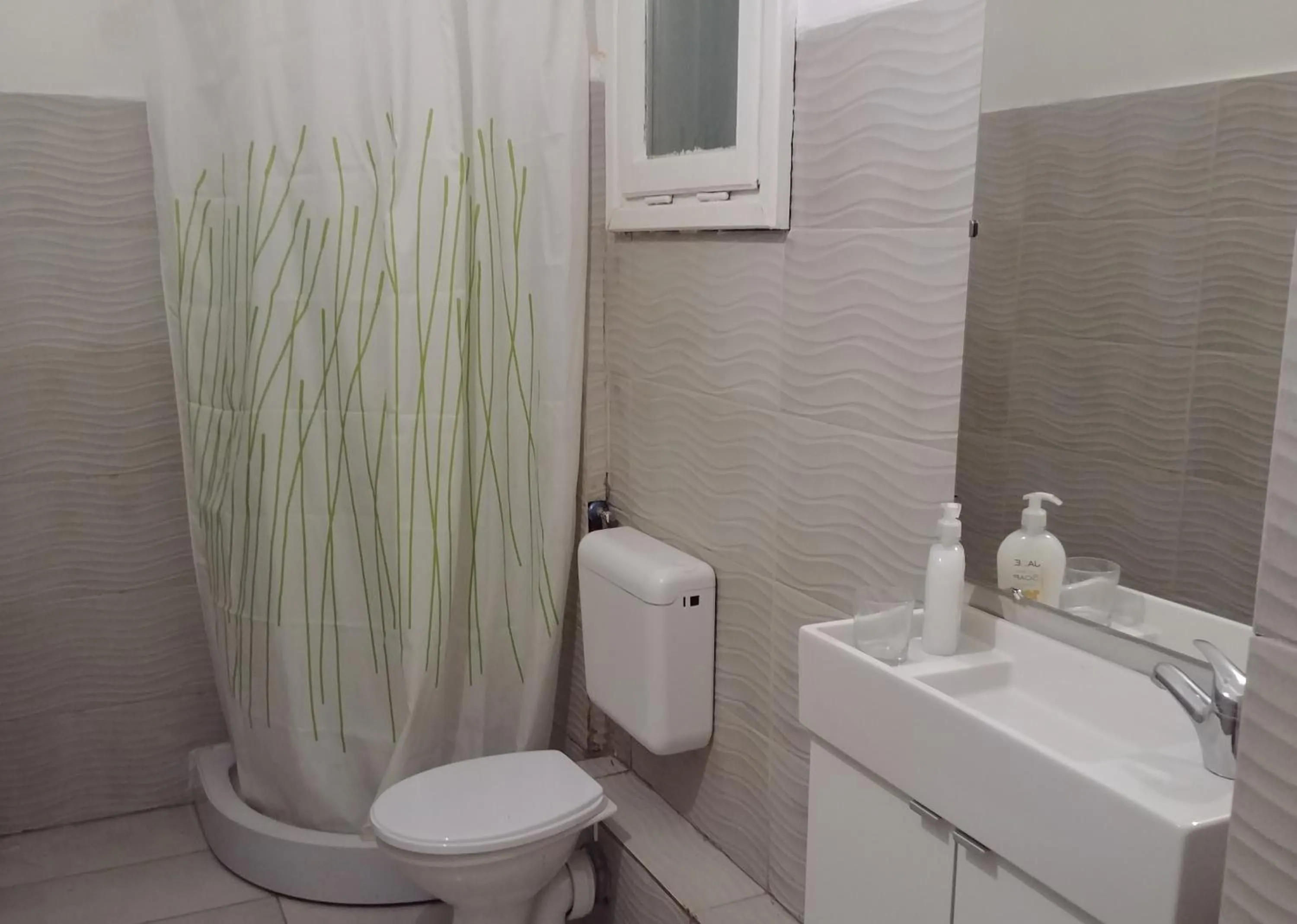 Shower in Sleepover City Center GuestRooms