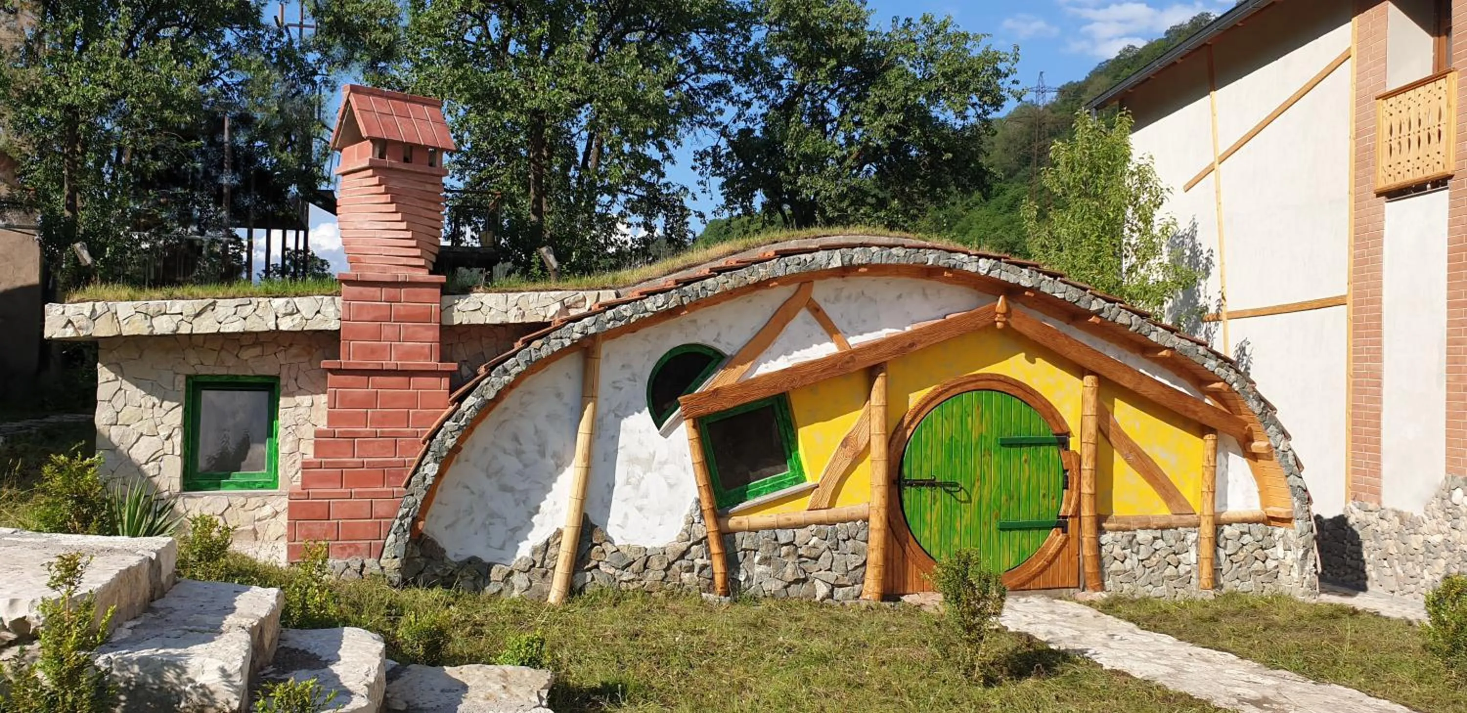 Facade/entrance in Cozy House