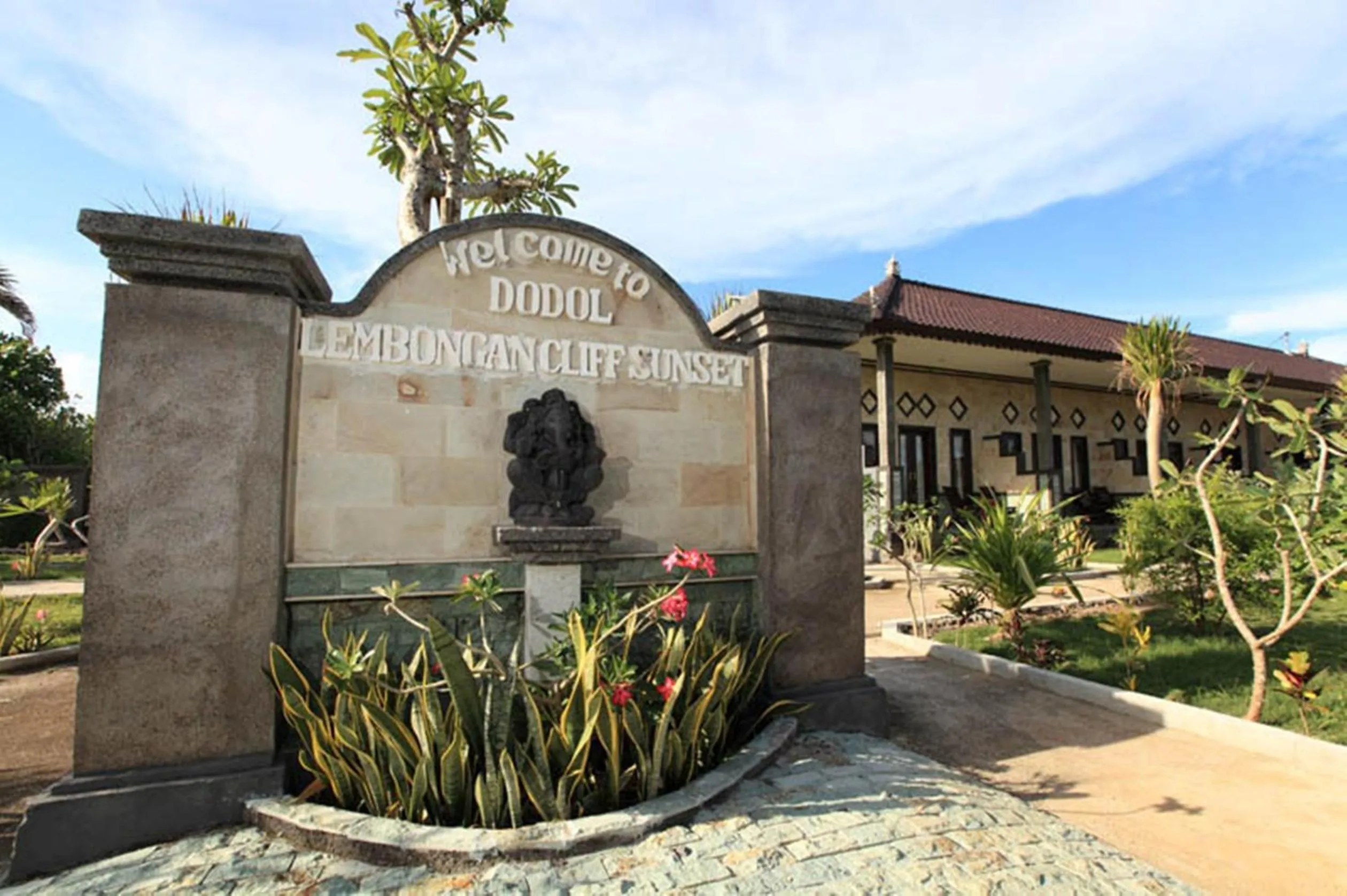 Facade/entrance in Dodol Lembongan Cliff Sunset
