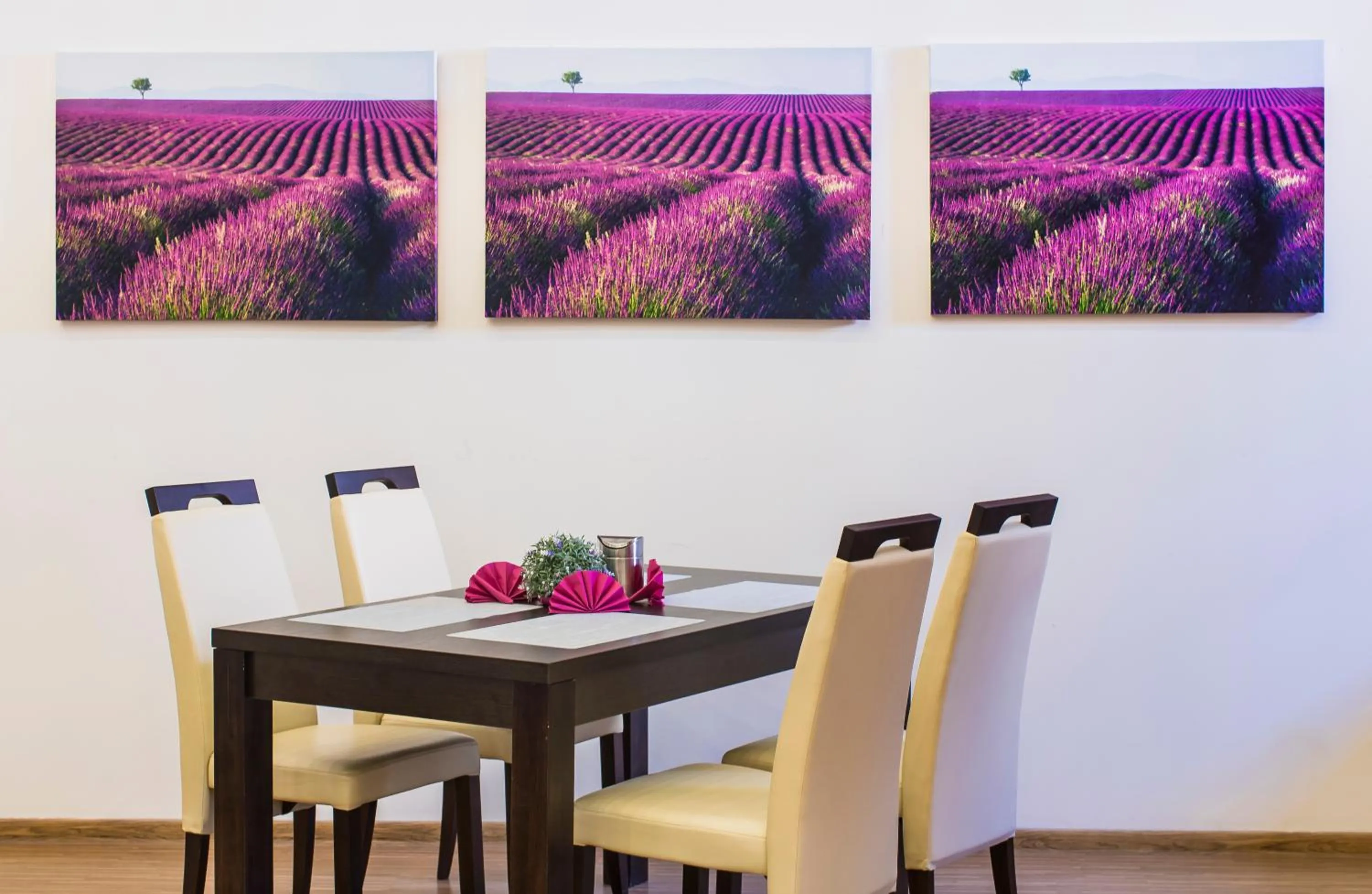 Restaurant/places to eat in Boutique Hotel's III Piłsudskiego