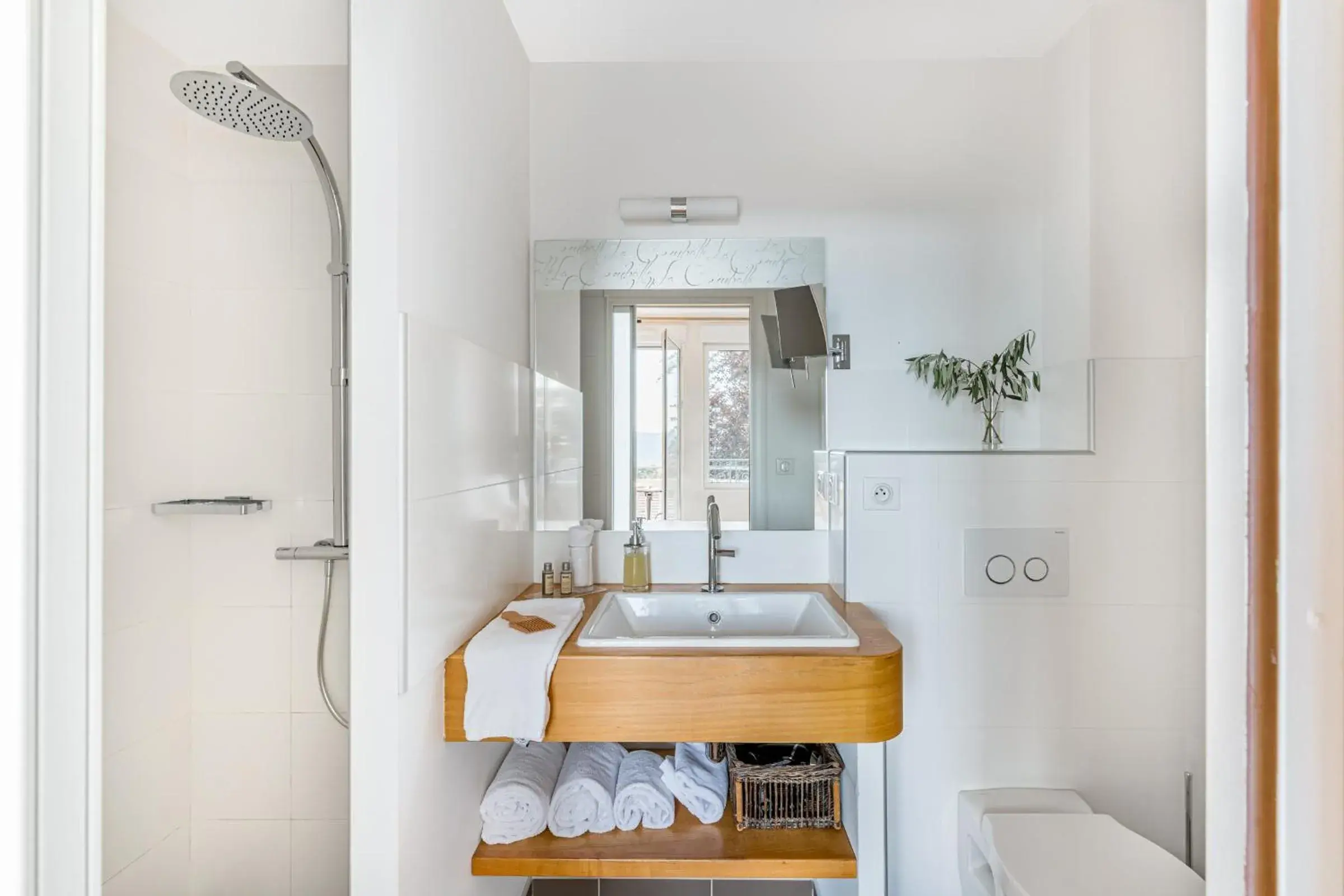 Double Room with Balcony - single occupancy in Villa Elisa M Double Room with Balcony - single occupancy in Villa Elisa M