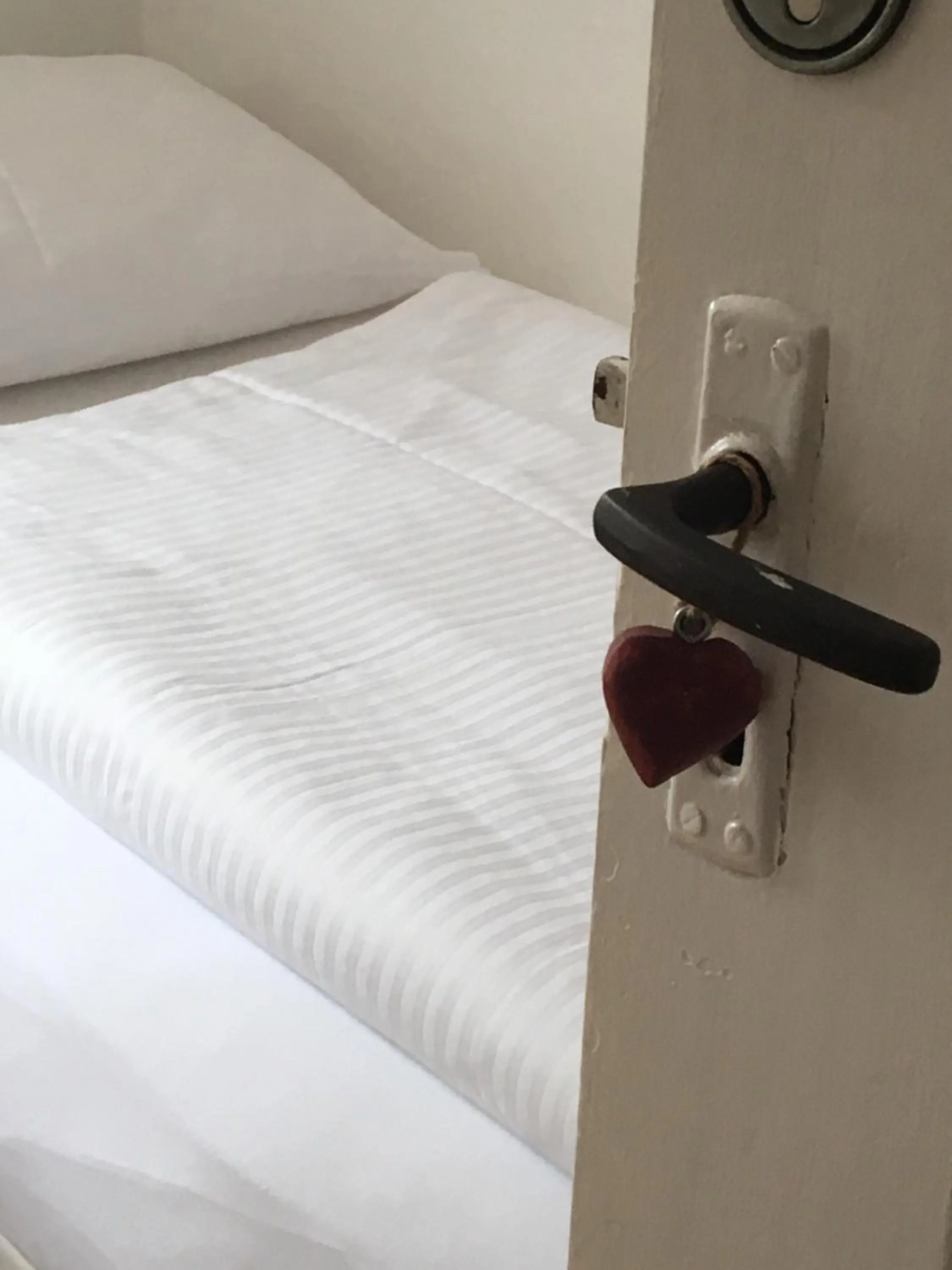 Decorative detail, Bed in Gästehaus Alter Keller