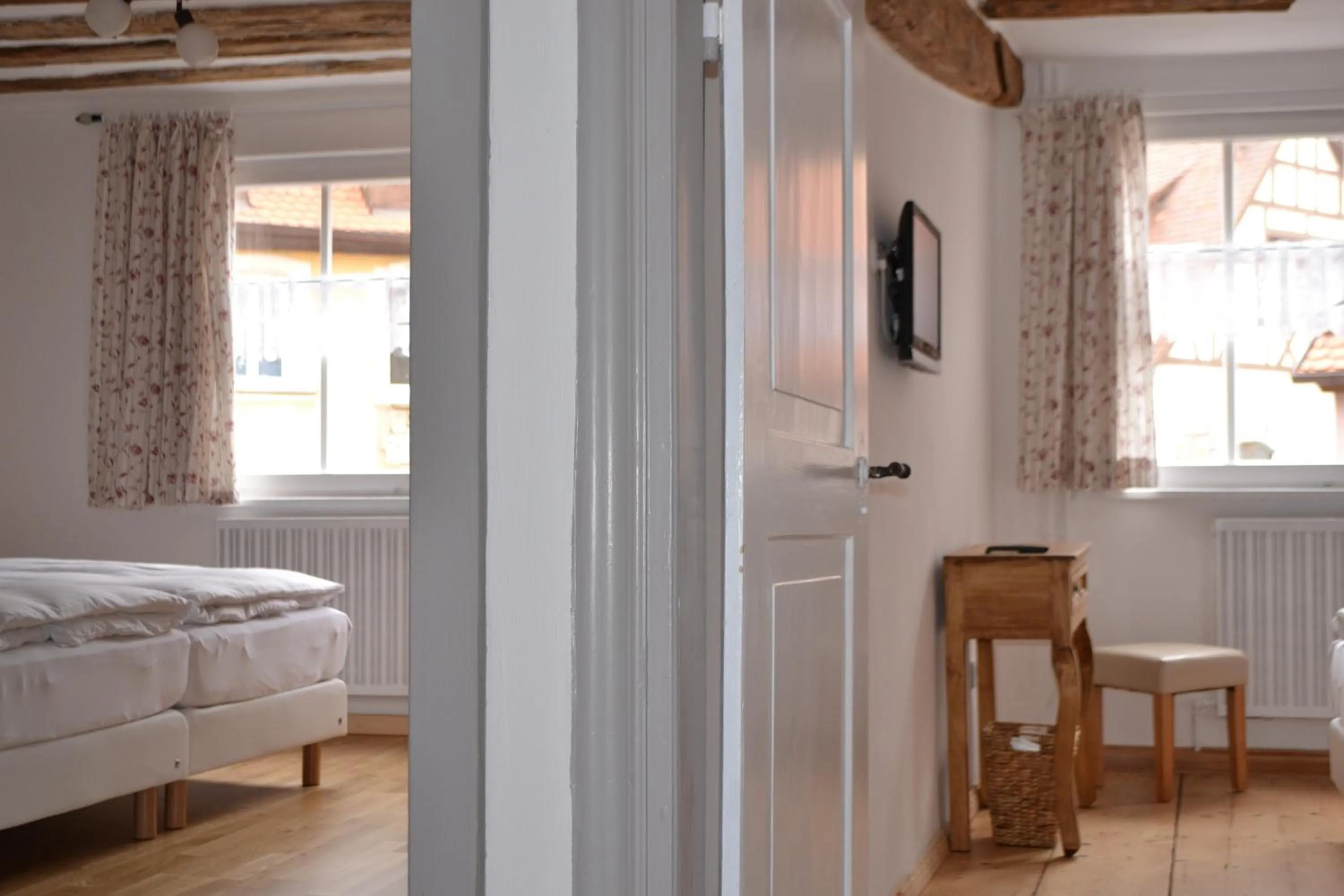 Photo of the whole room, Bed in Gästehaus Alter Keller