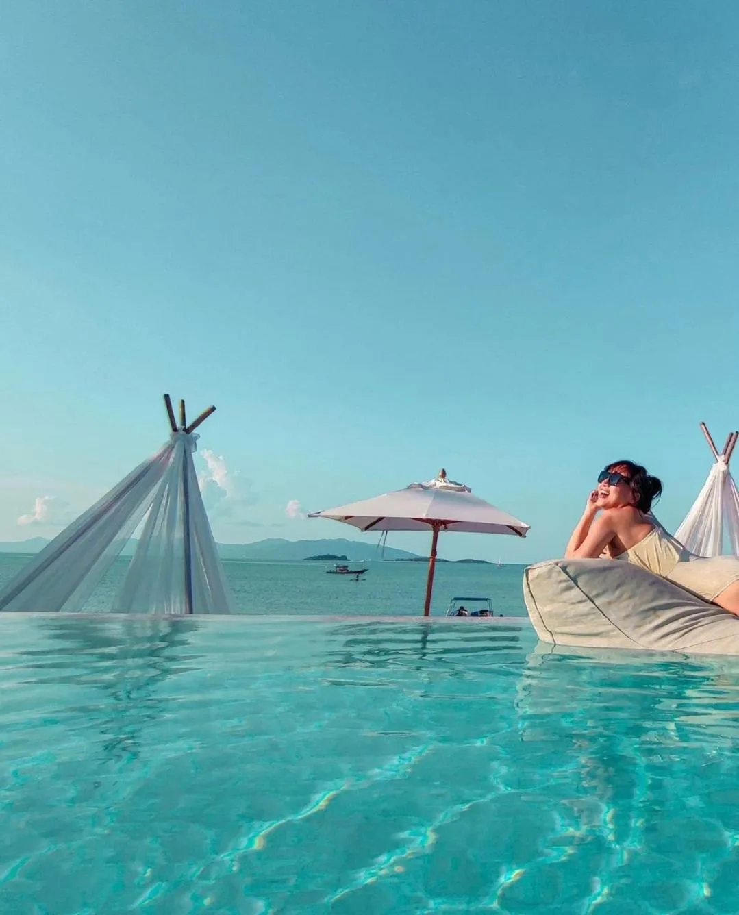 Swimming pool in Chi - The Residence