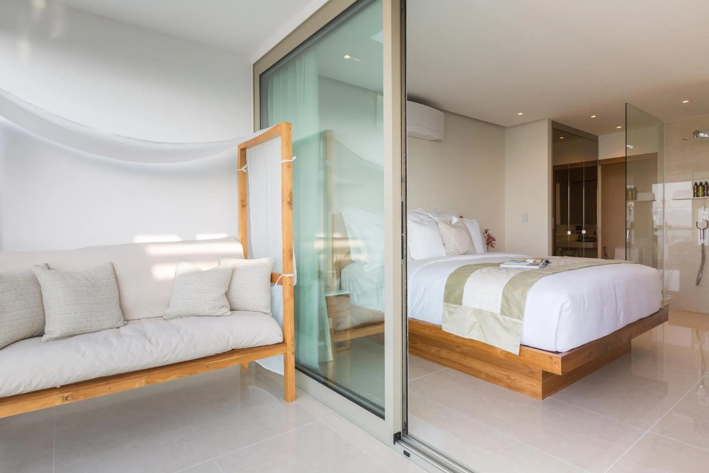 Bed in Chi - The Residence