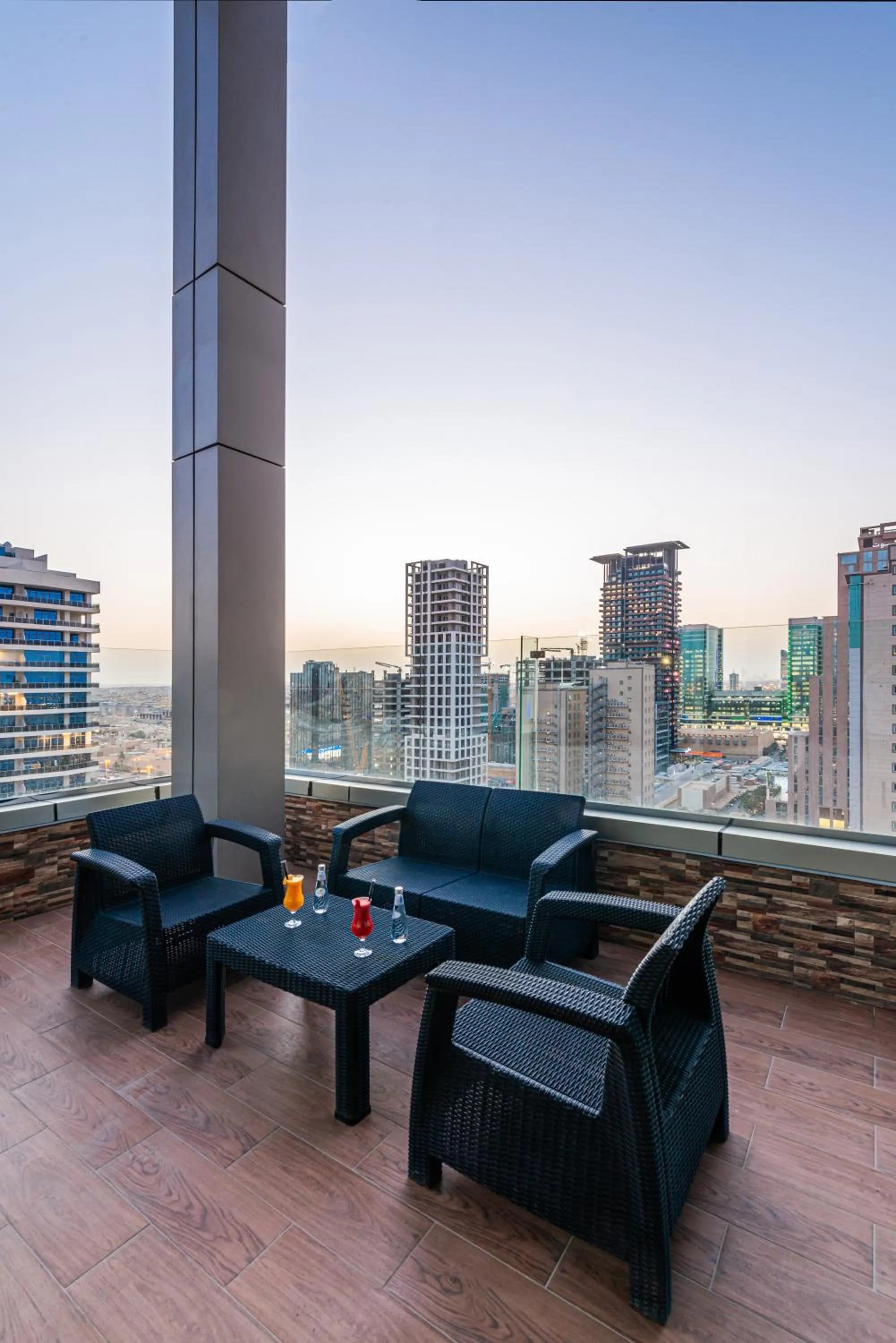 Crown Rose Al Sahafa Hotel