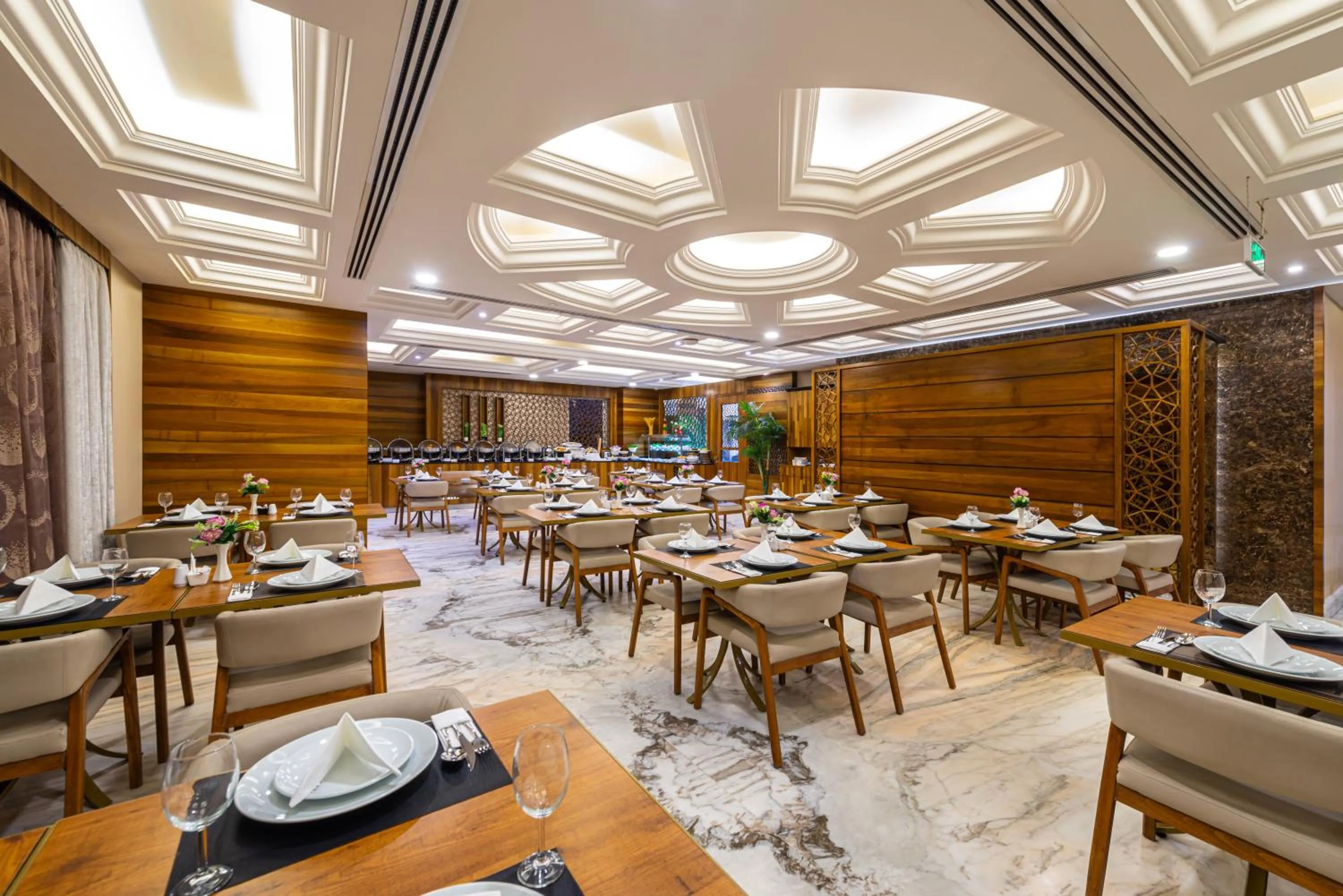 Crown Rose Al Sahafa Hotel