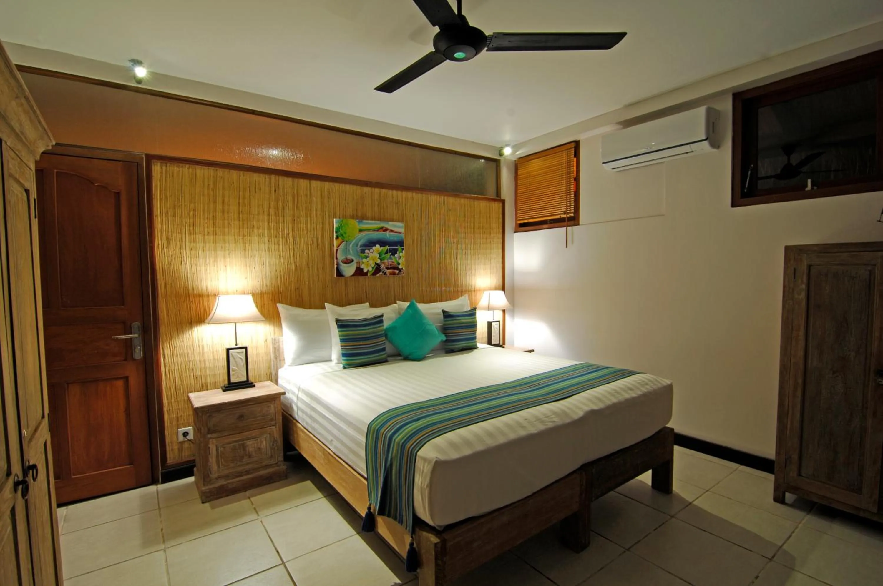 Photo of the whole room, Bed in Lembongan Sanctuary Villas
