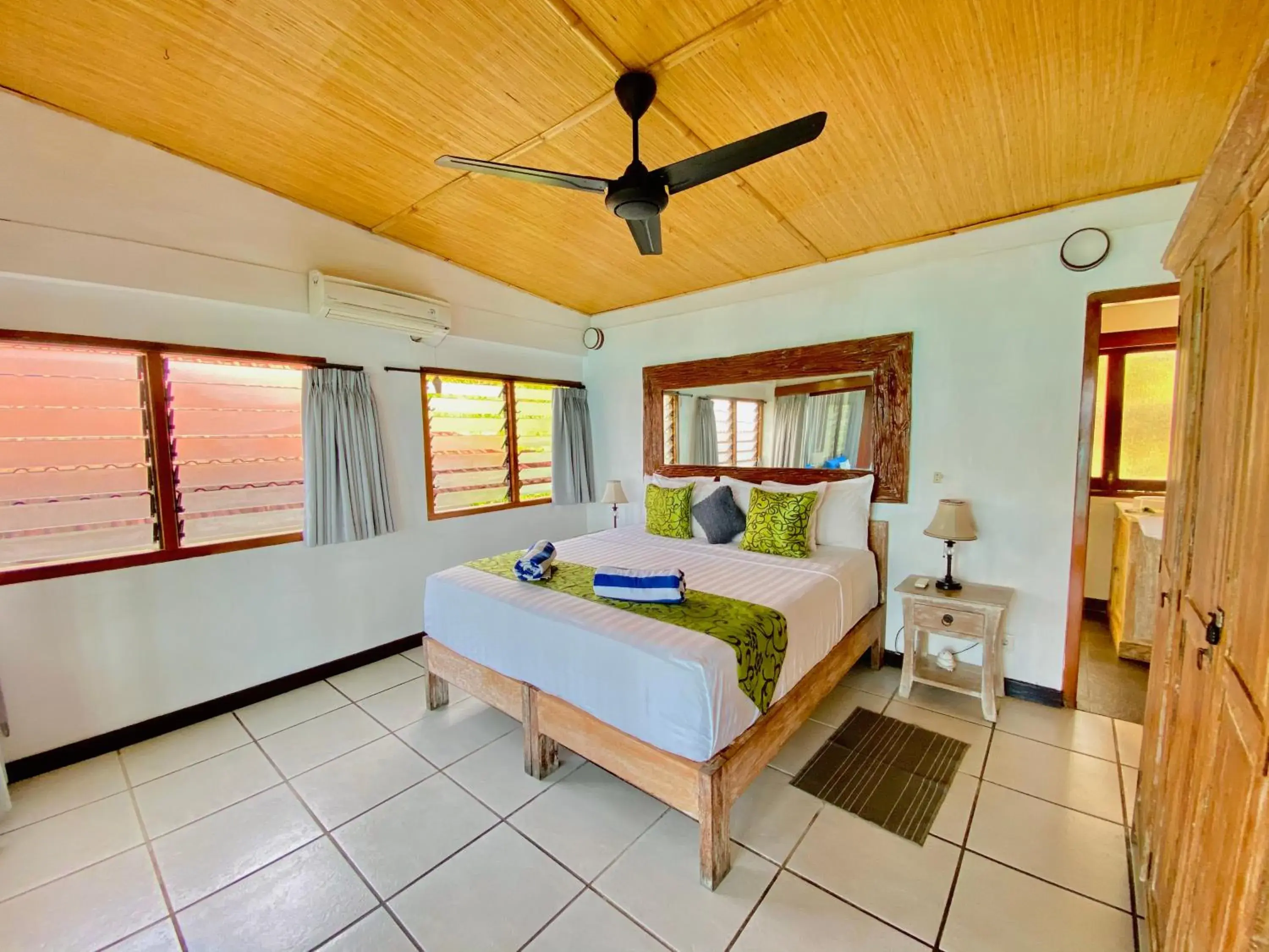 One-Bedroom Villa with Plunge Pool - Upper Level in Lembongan Sanctuary Villas One-Bedroom Villa with Plunge Pool - Upper Level in Lembongan Sanctuary Villas