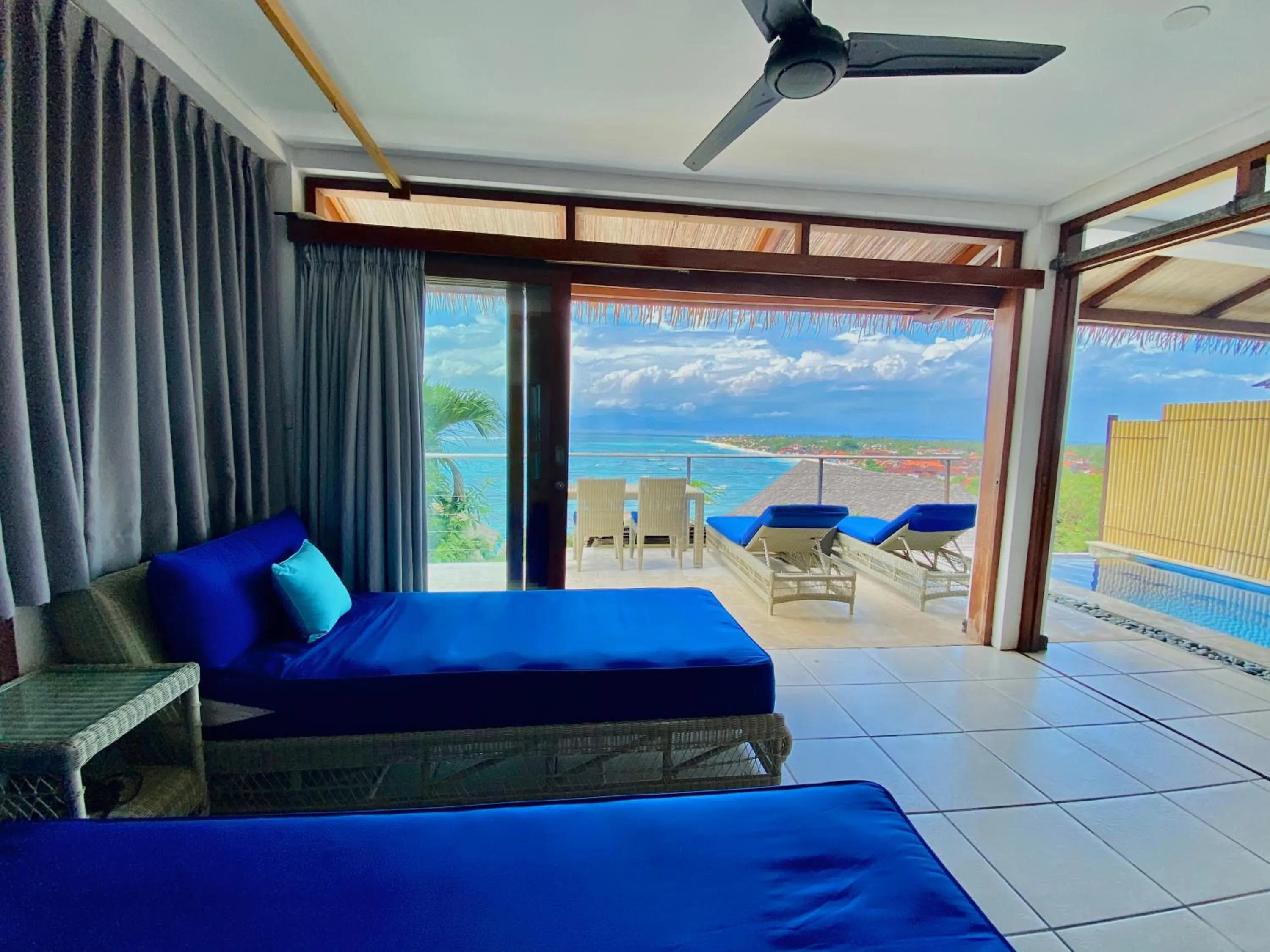 Bed in Lembongan Sanctuary Villas