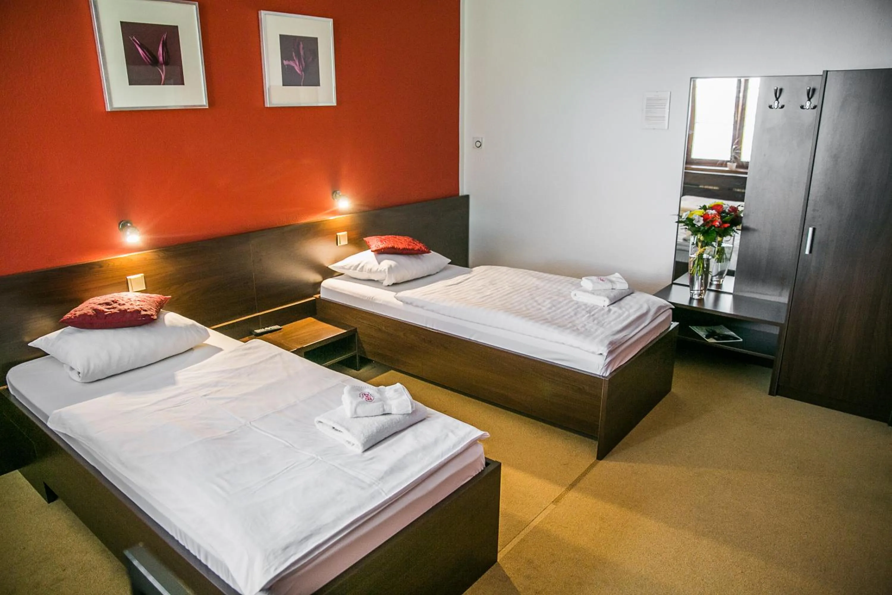 Bedroom, Bed in Hotel Best