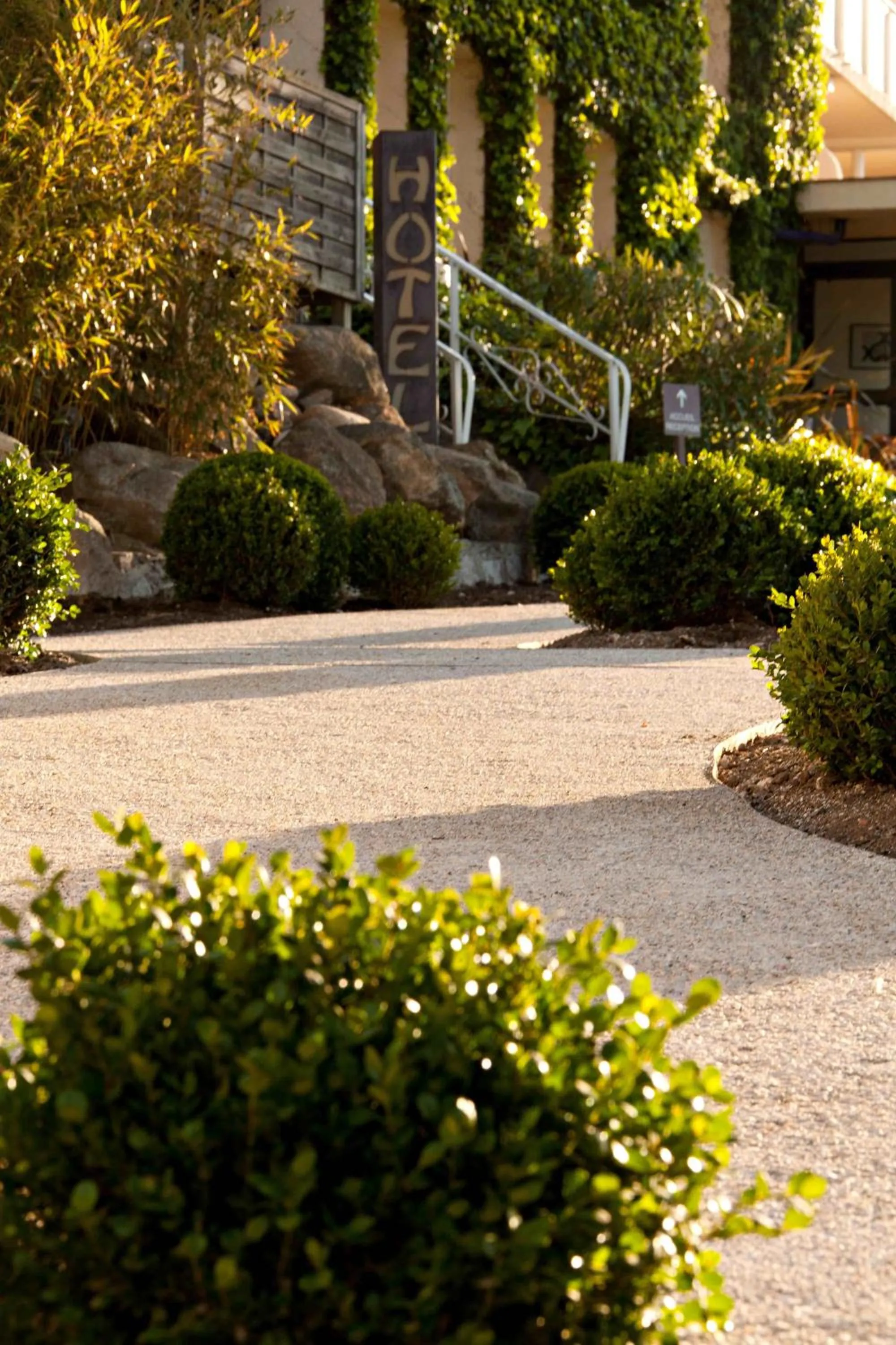 Facade/entrance in Hôtel & Spa Les Mouettes