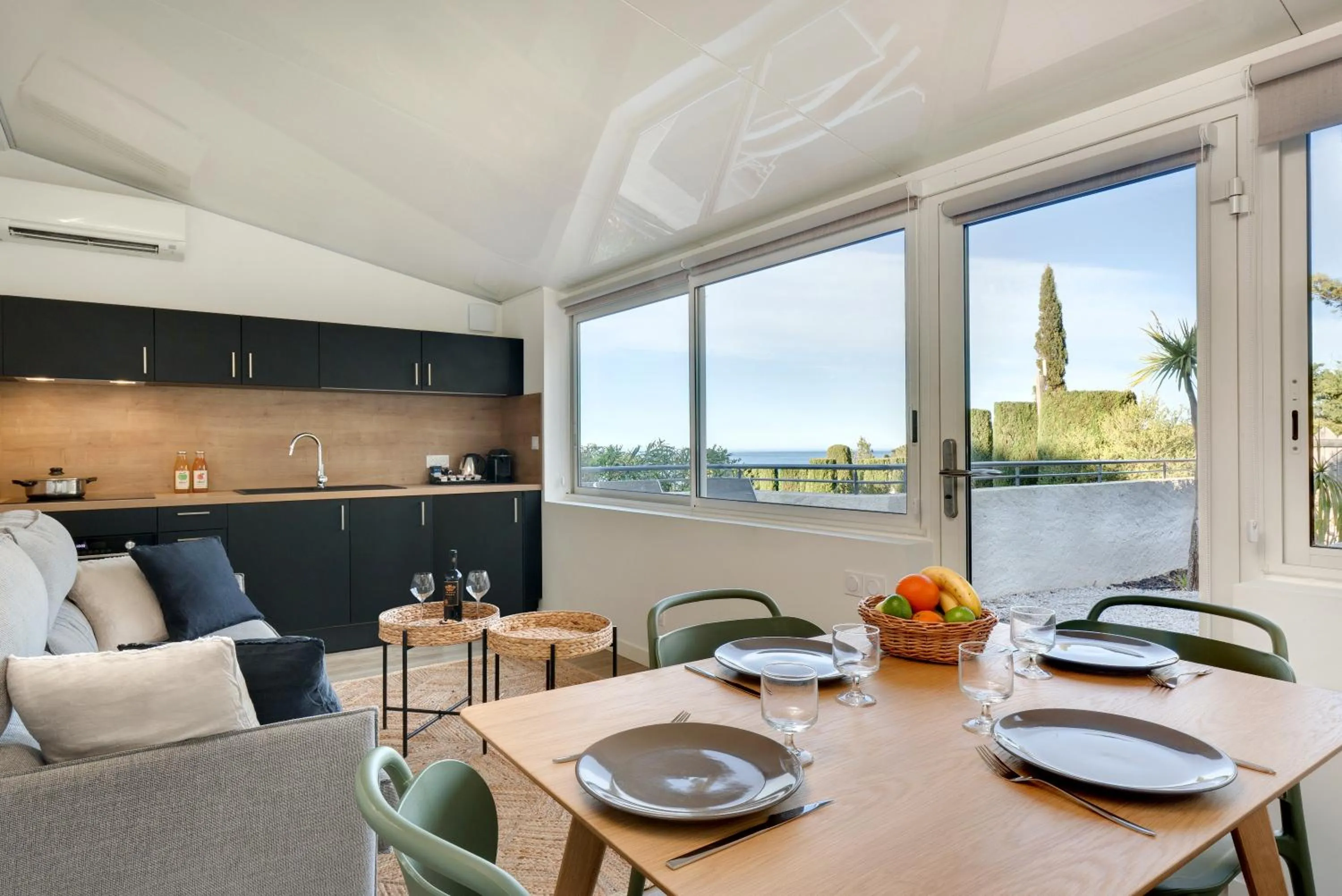 Dining area in Hôtel & Spa Les Mouettes