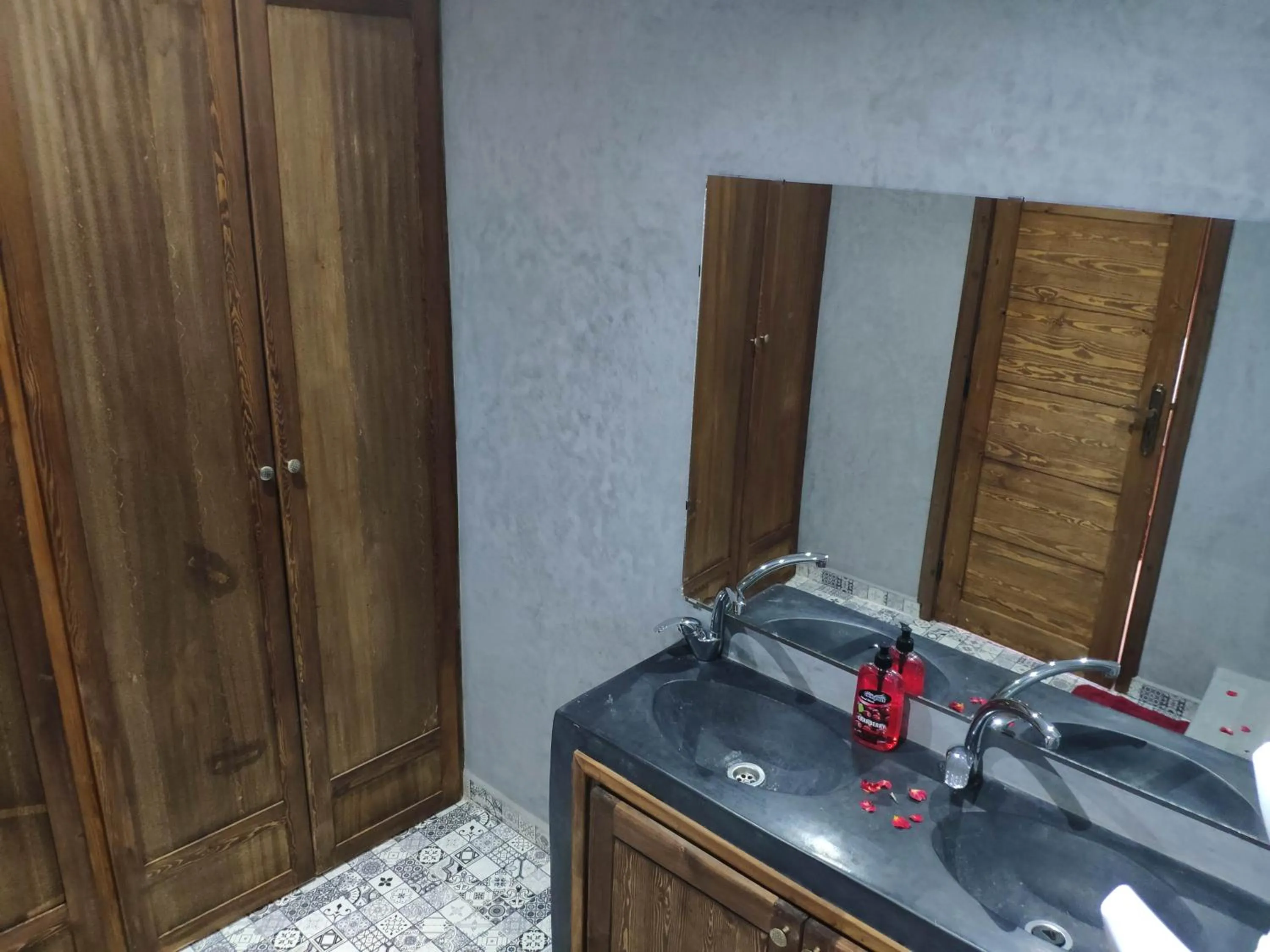 Bathroom in Les Jardins d Amizmiz