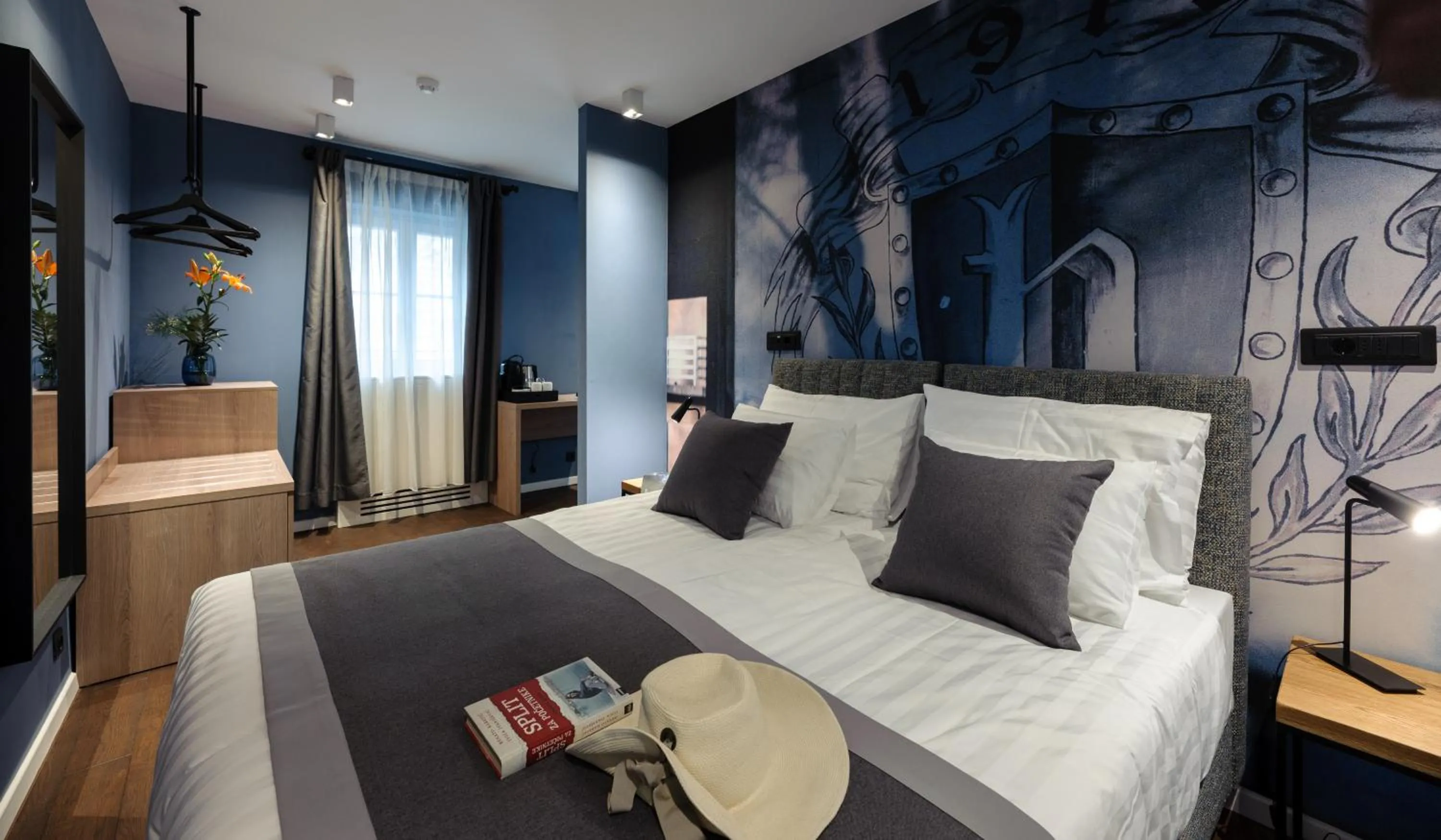 Camera Hotel