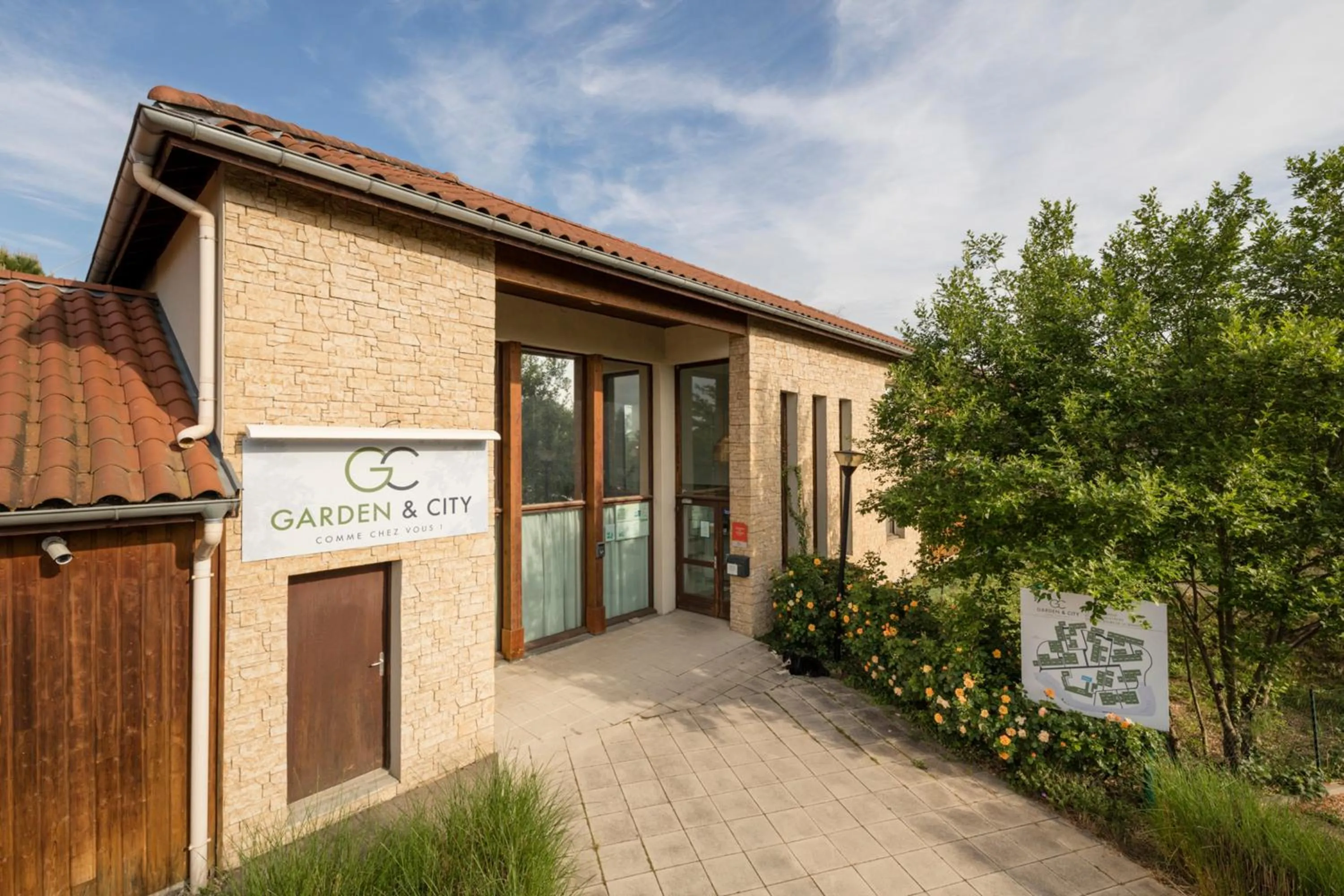 Property building in Garden & City Lyon - Marcy